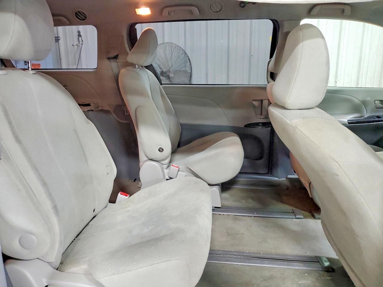 2013 Toyota Sienna L 7-passenger Black vin: 5TDZK3DC8DS398505