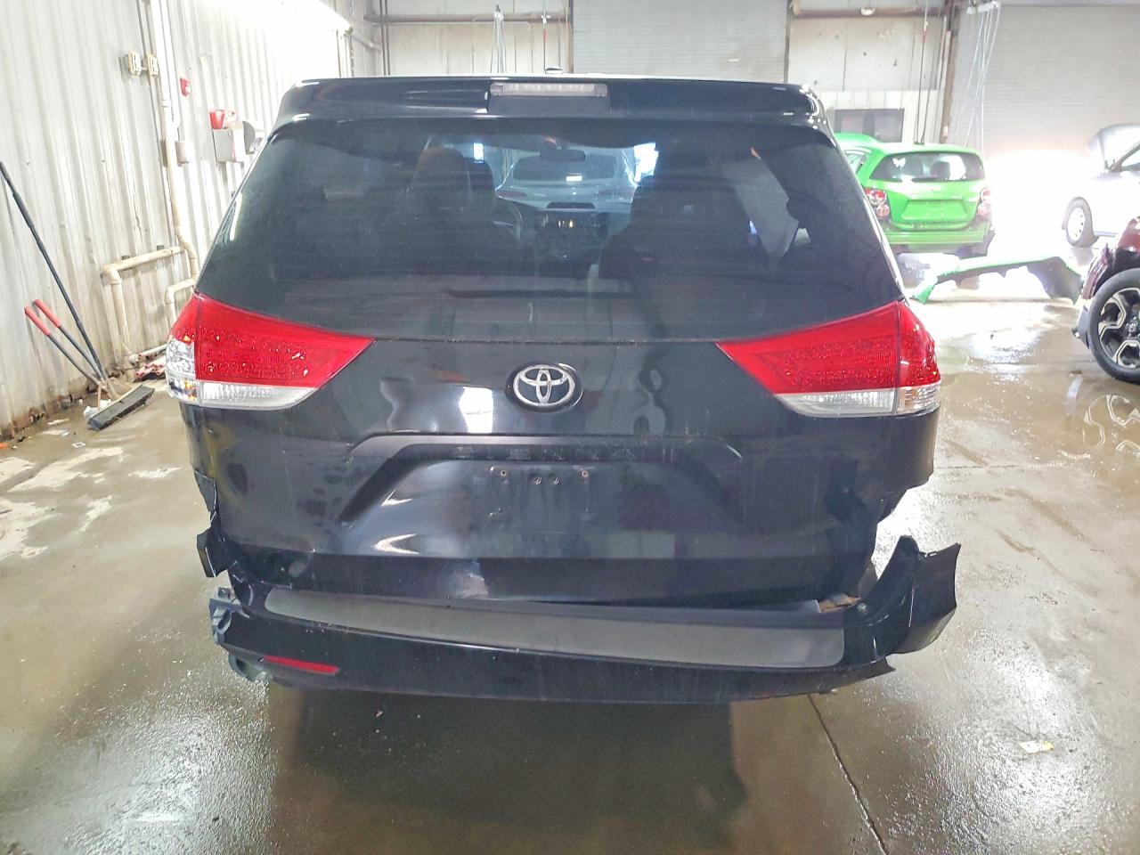 2013 Toyota Sienna L 7-passenger Black vin: 5TDZK3DC8DS398505