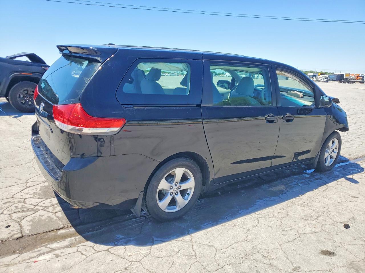 2014 Toyota Sienna L 7-passenger Black vin: 5TDZK3DC8ES480963