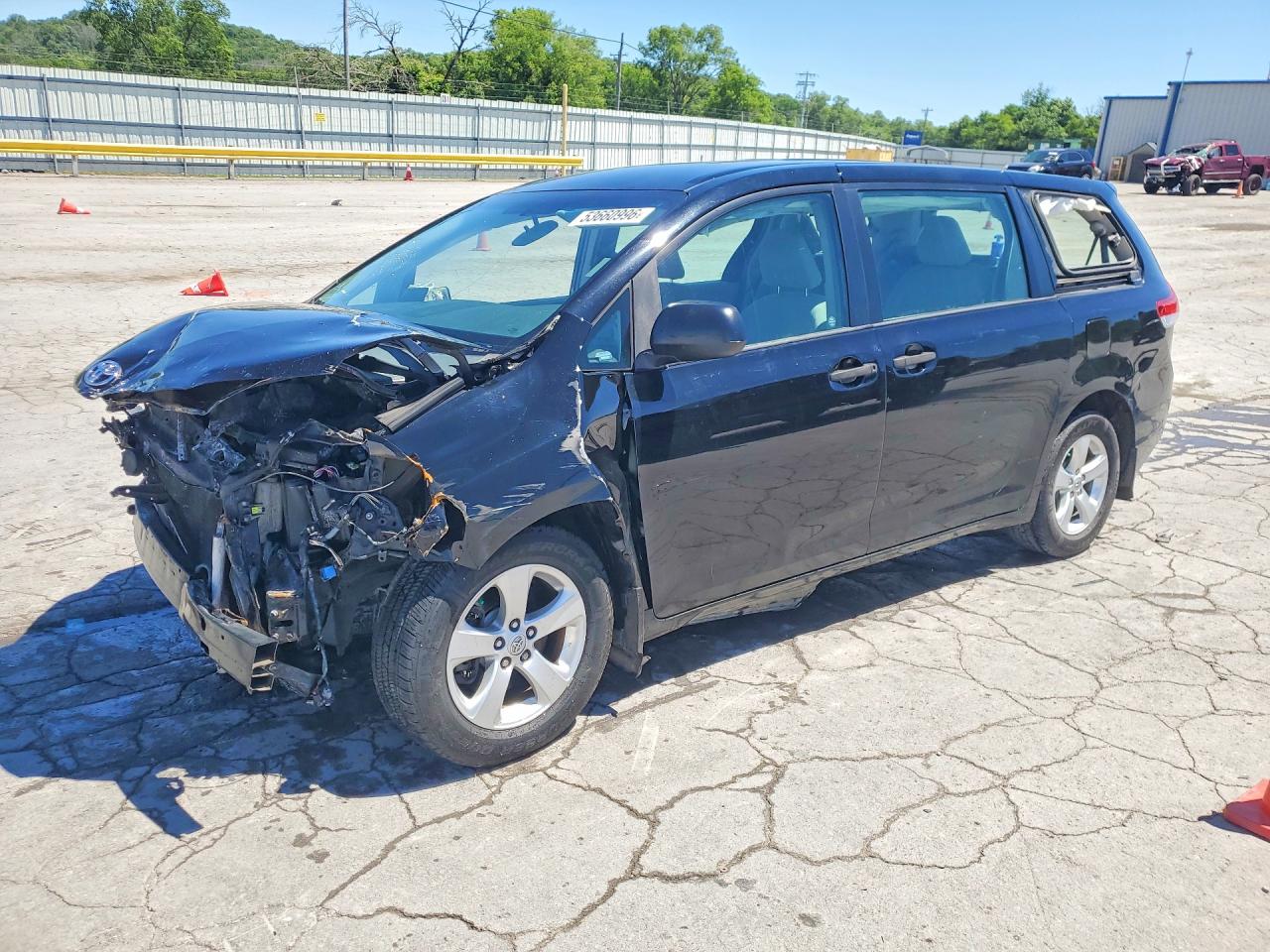 2014 Toyota Sienna L 7-passenger Black vin: 5TDZK3DC8ES480963