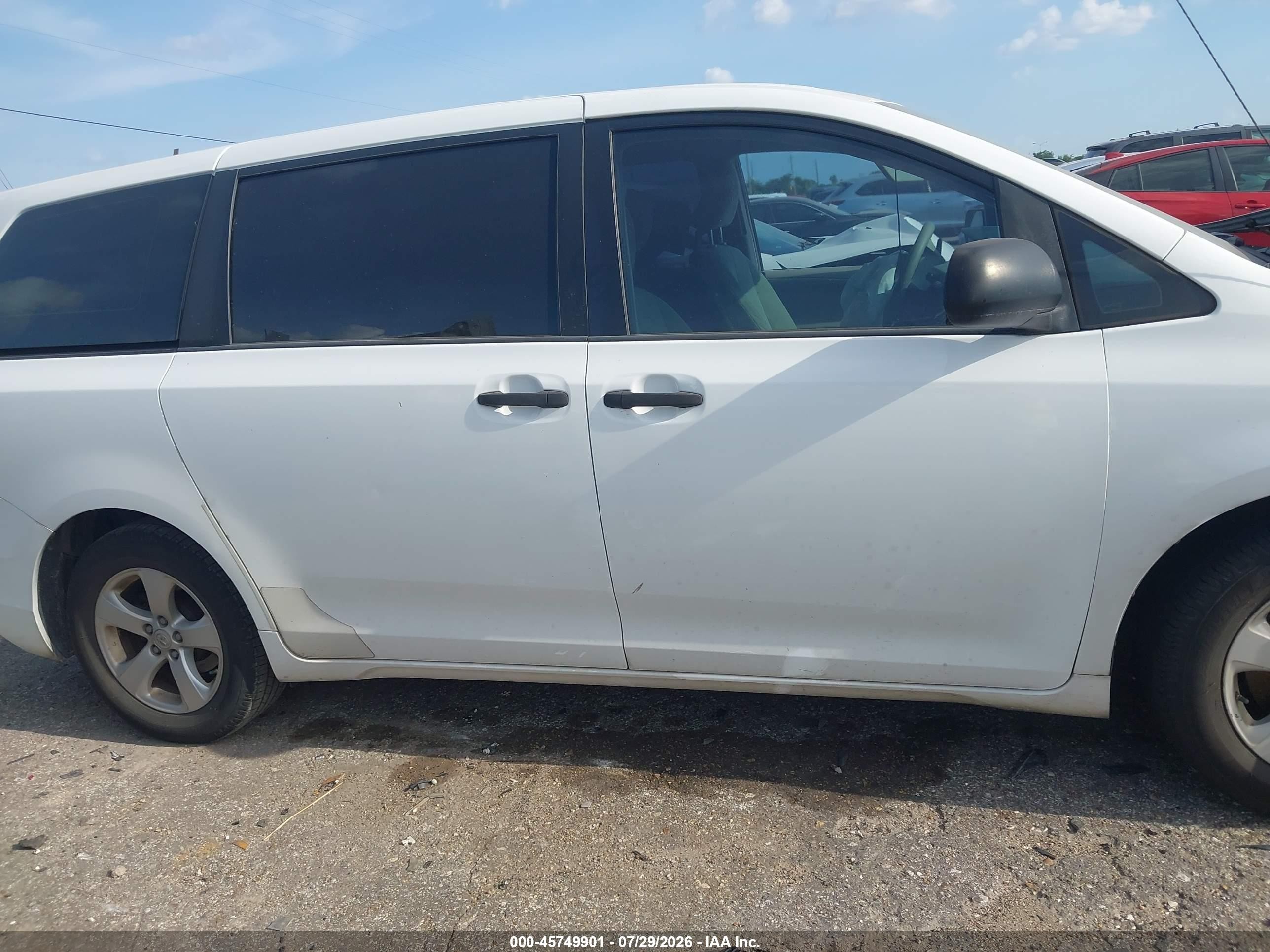 2014 Toyota Sienna L V6 7 Passenger Белый vin: 5TDZK3DC8ES505344