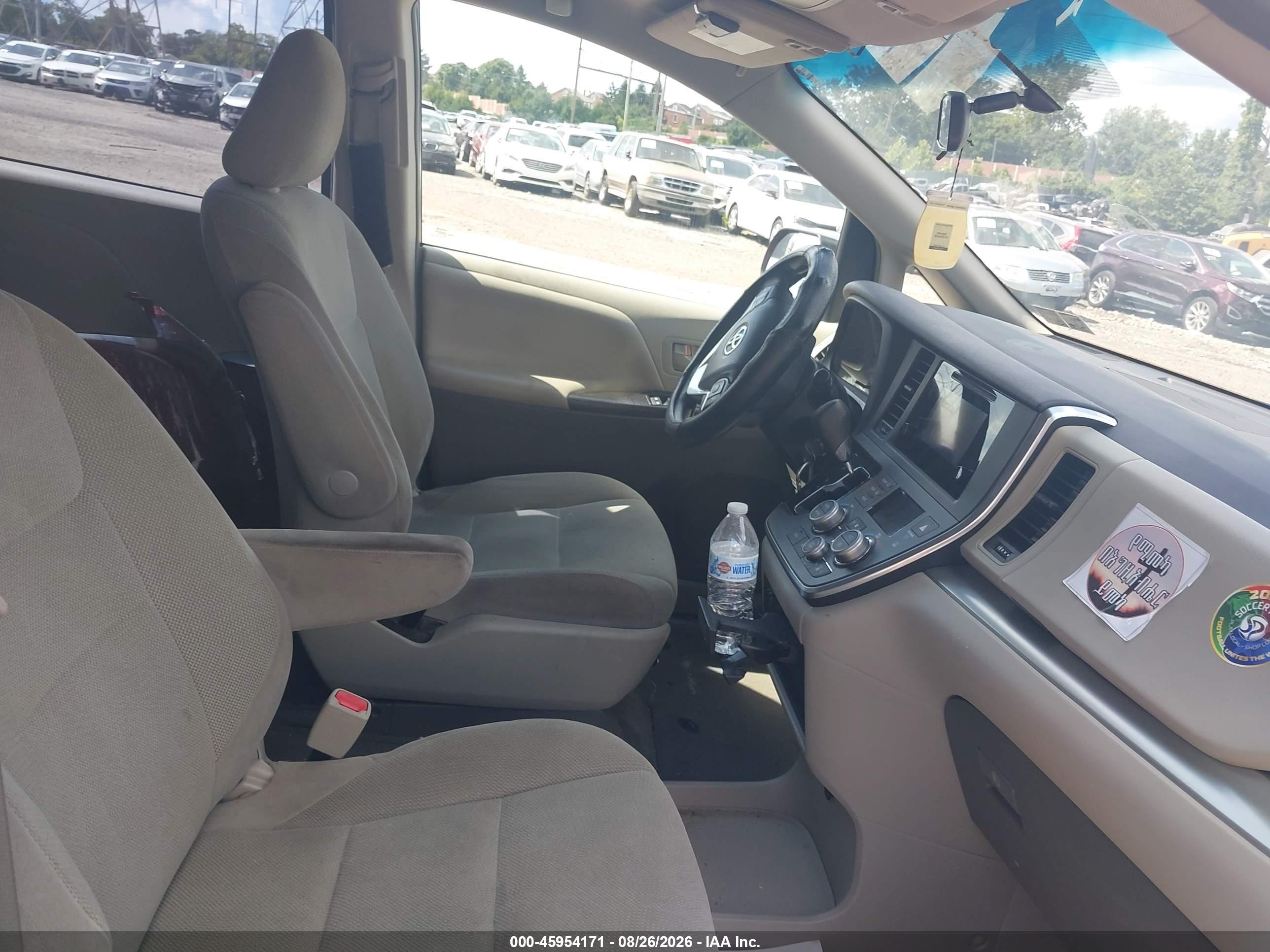 2015 Toyota Sienna L 7 Passenger Бордовый vin: 5TDZK3DC8FS633634