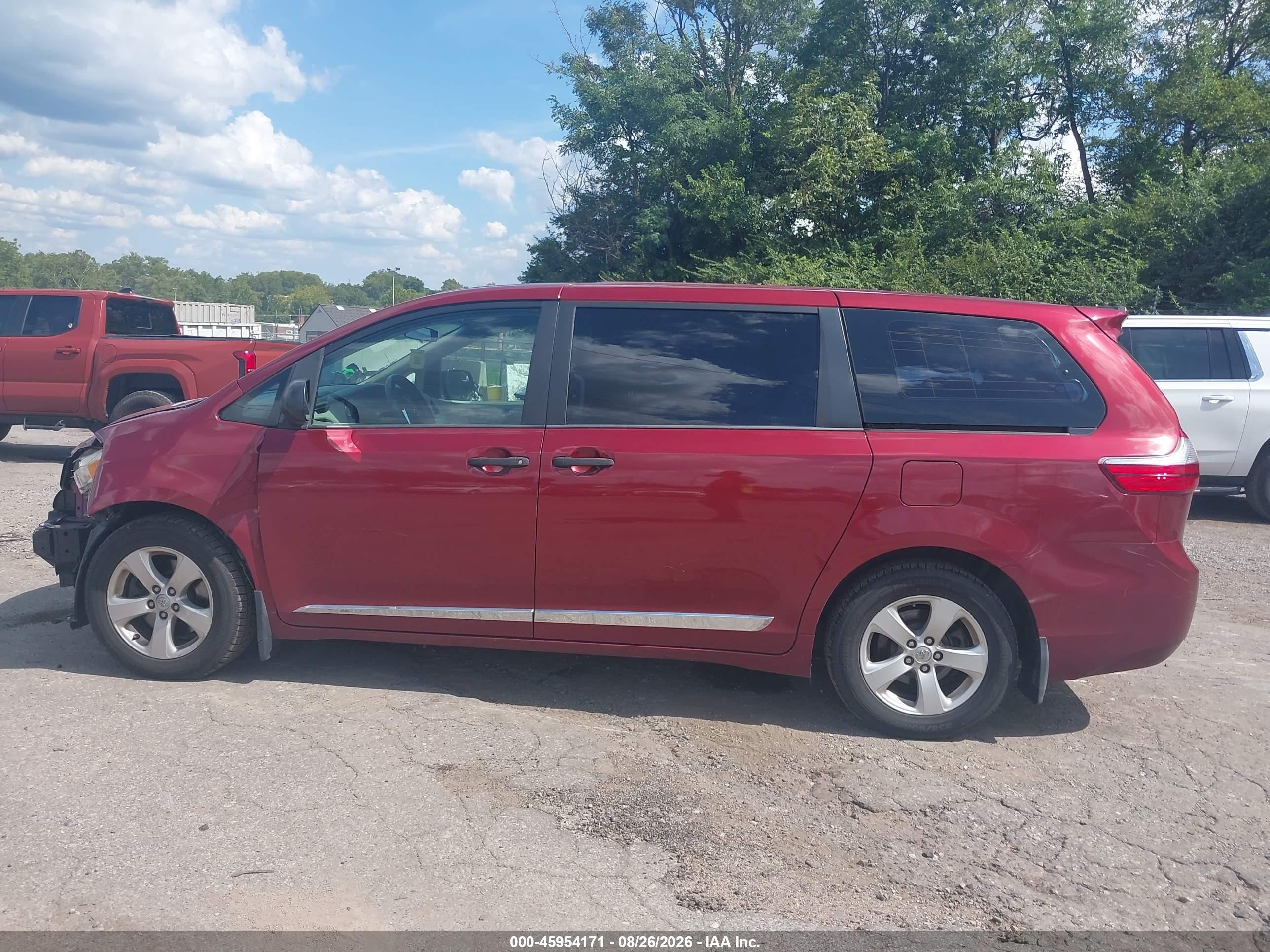 2015 Toyota Sienna L 7 Passenger Бордовый vin: 5TDZK3DC8FS633634