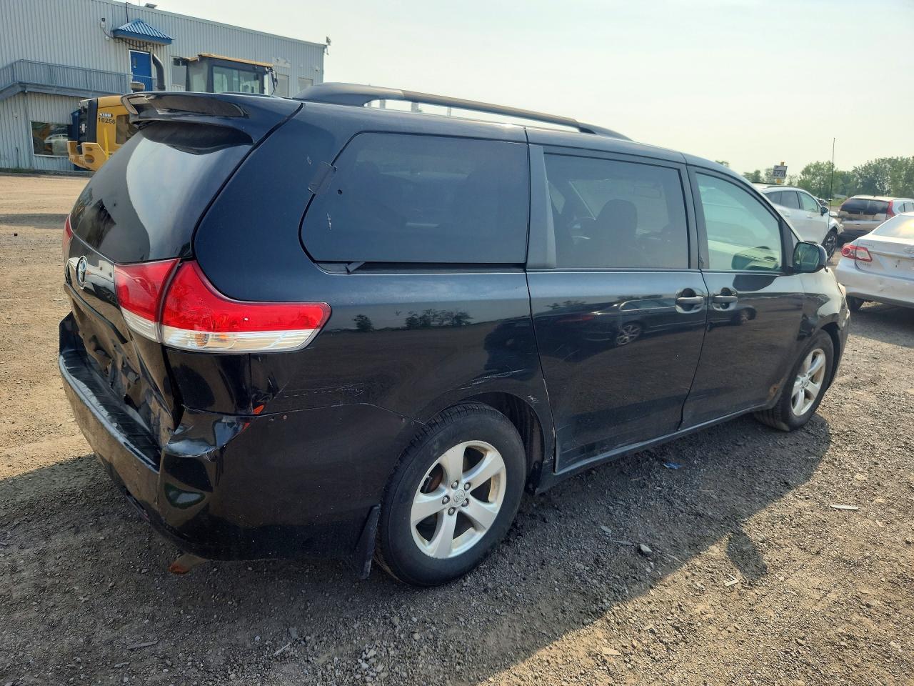 2011 Toyota Sienna Base 7-passenger Black vin: 5TDZK3DC9BS050290