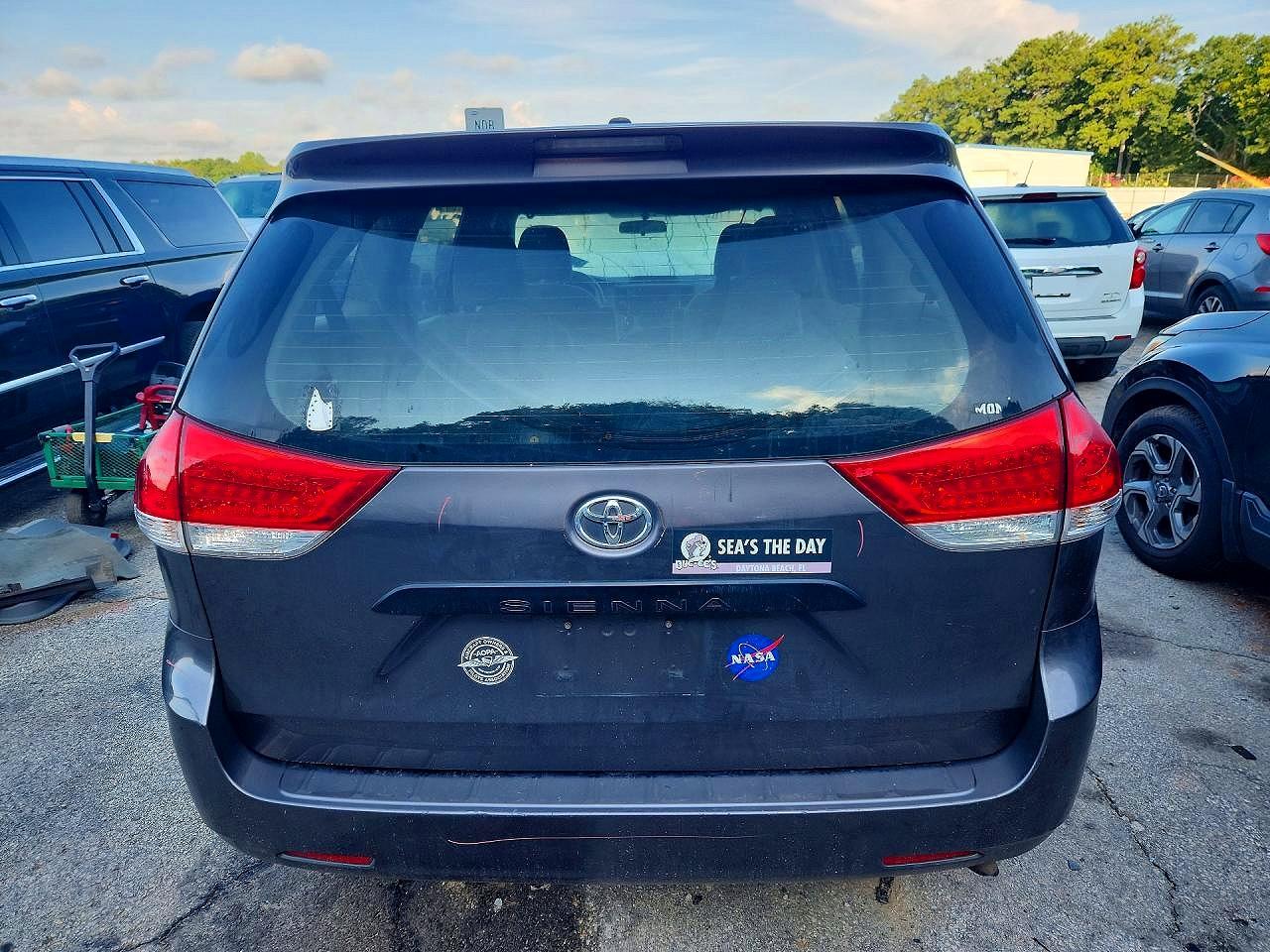 2012 Toyota Sienna Base 7-passenger Charcoal vin: 5TDZK3DC9CS233853