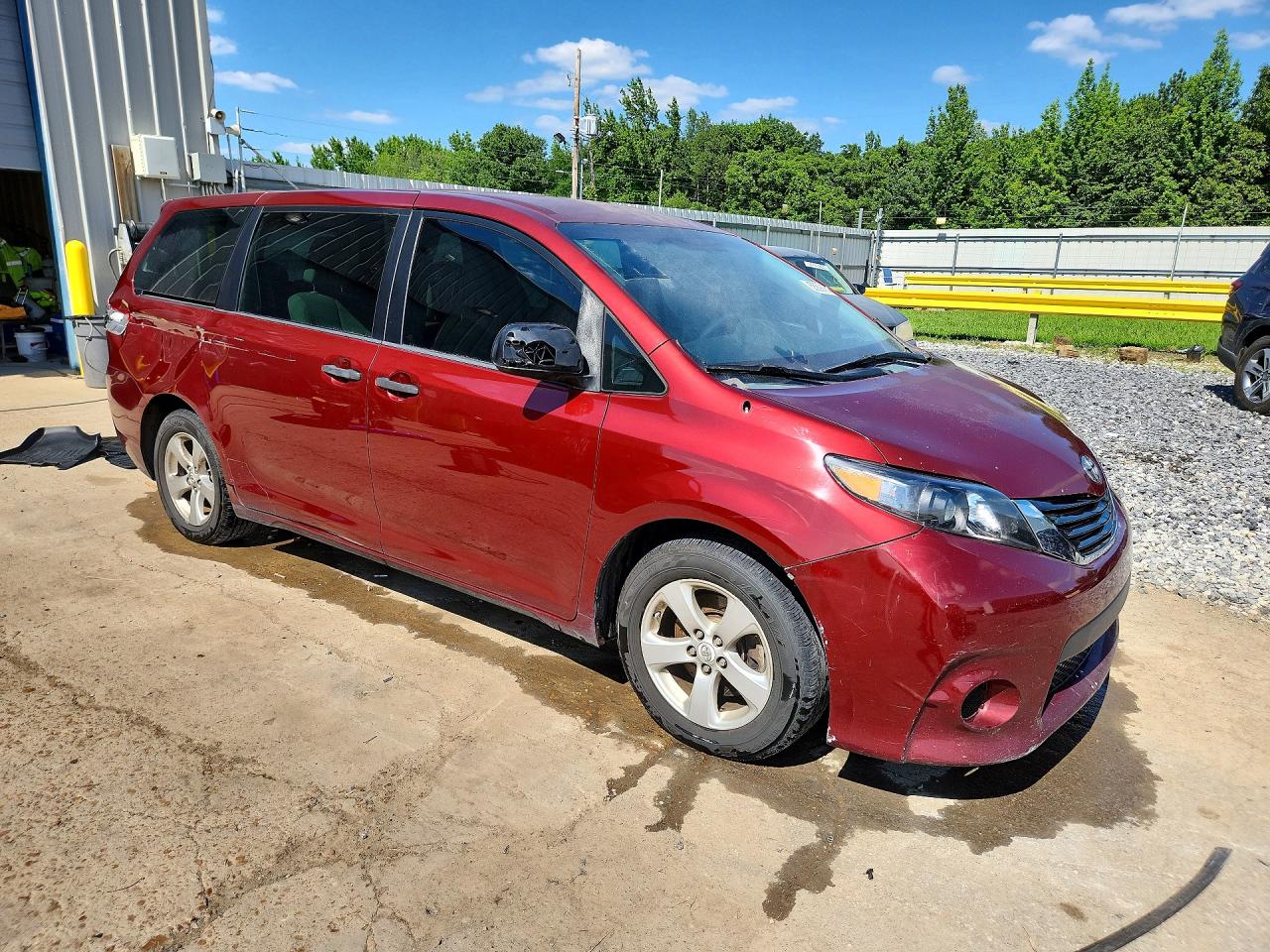 2013 Toyota Sienna L 7-passenger Burgundy vin: 5TDZK3DC9DS281841