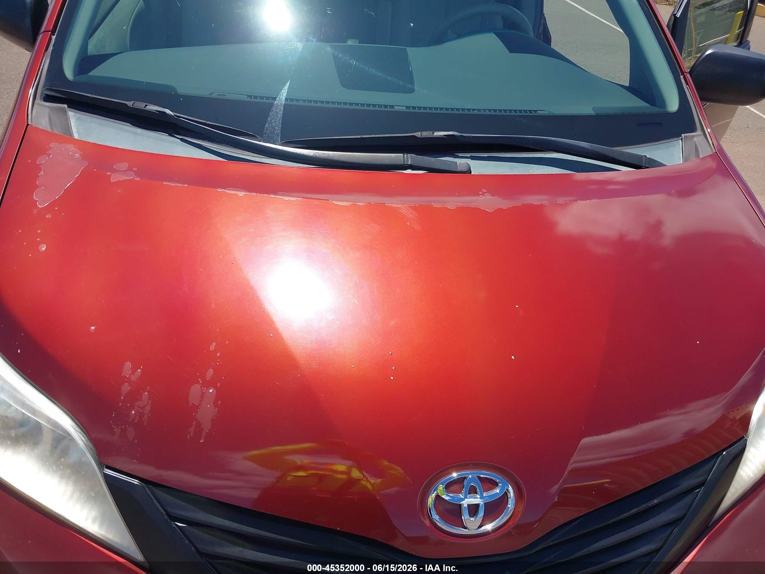 2013 Toyota Sienna L V6 7 Passenger Red vin: 5TDZK3DC9DS357378