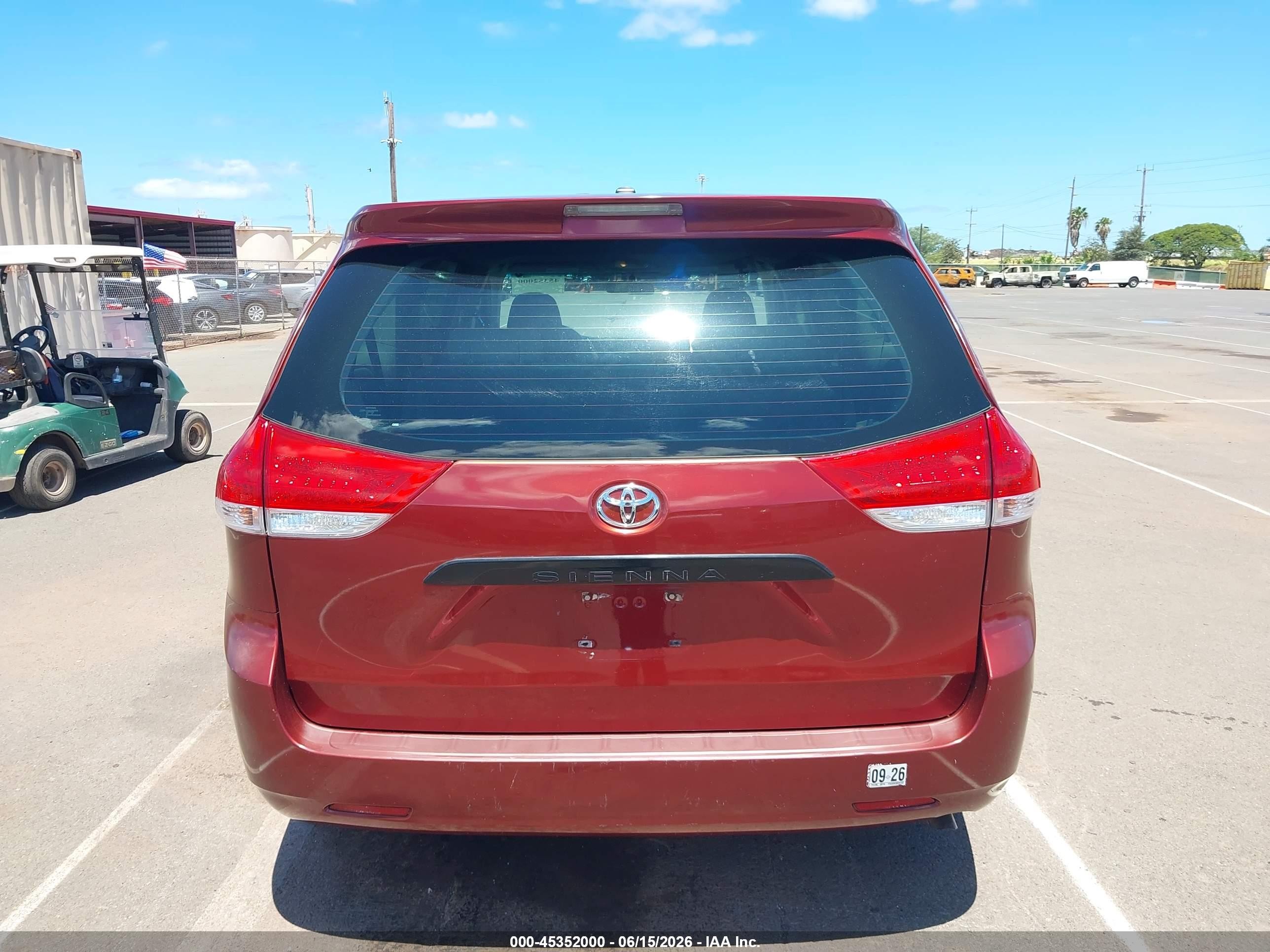2013 Toyota Sienna L V6 7 Passenger Red vin: 5TDZK3DC9DS357378