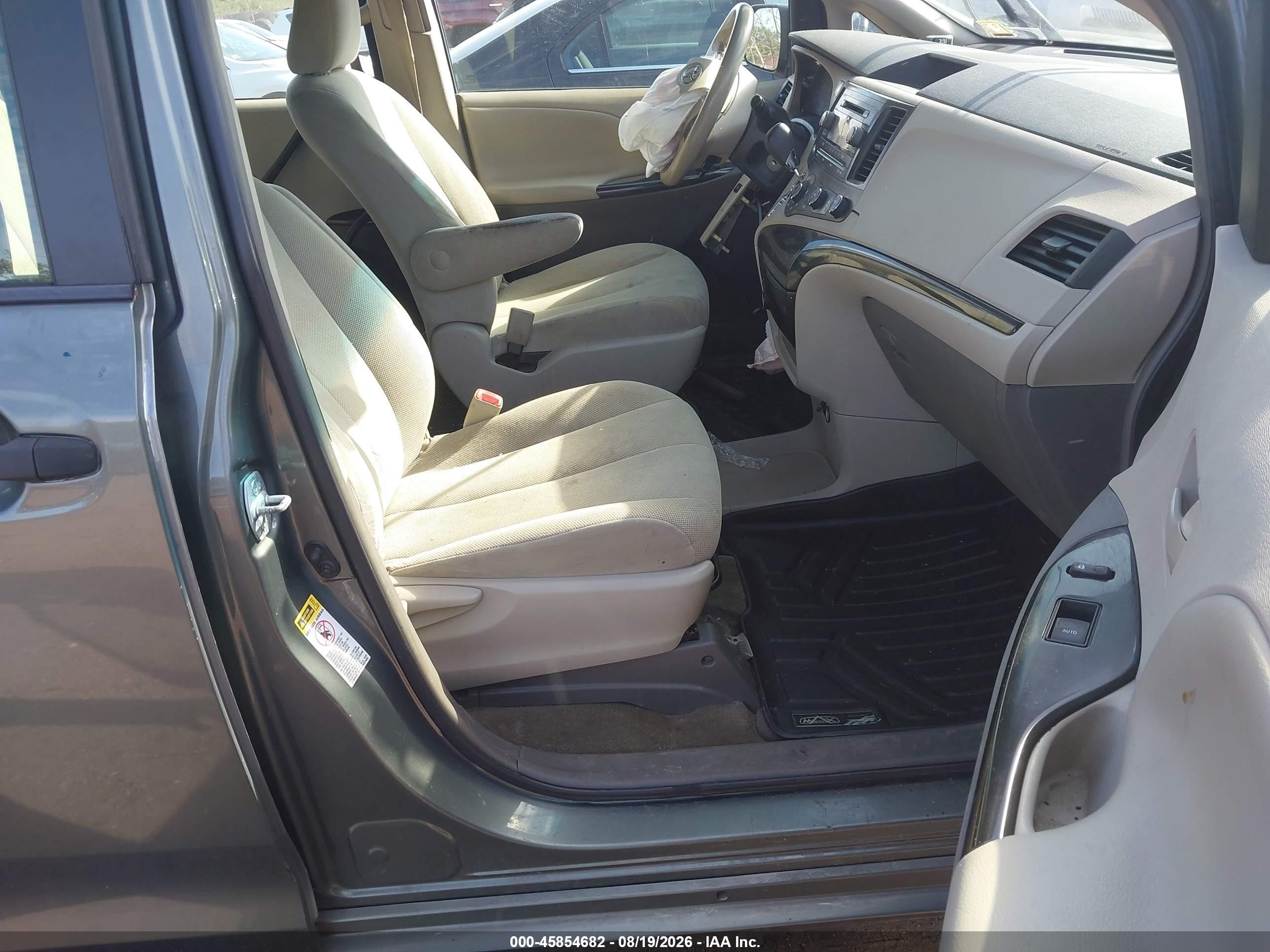 2014 Toyota Sienna L V6 7 Passenger Gray vin: 5TDZK3DC9ES407150