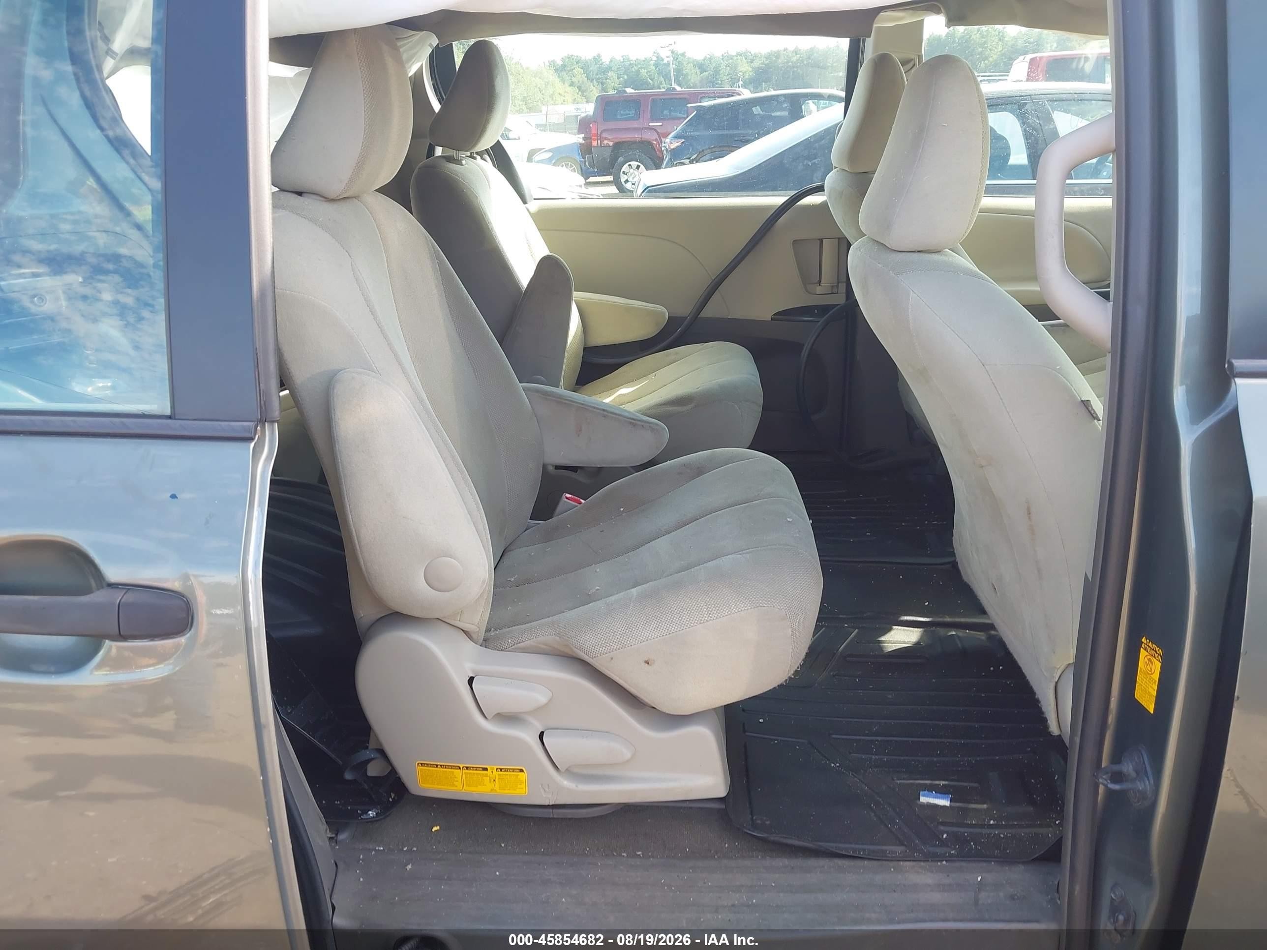 2014 Toyota Sienna L V6 7 Passenger Gray vin: 5TDZK3DC9ES407150