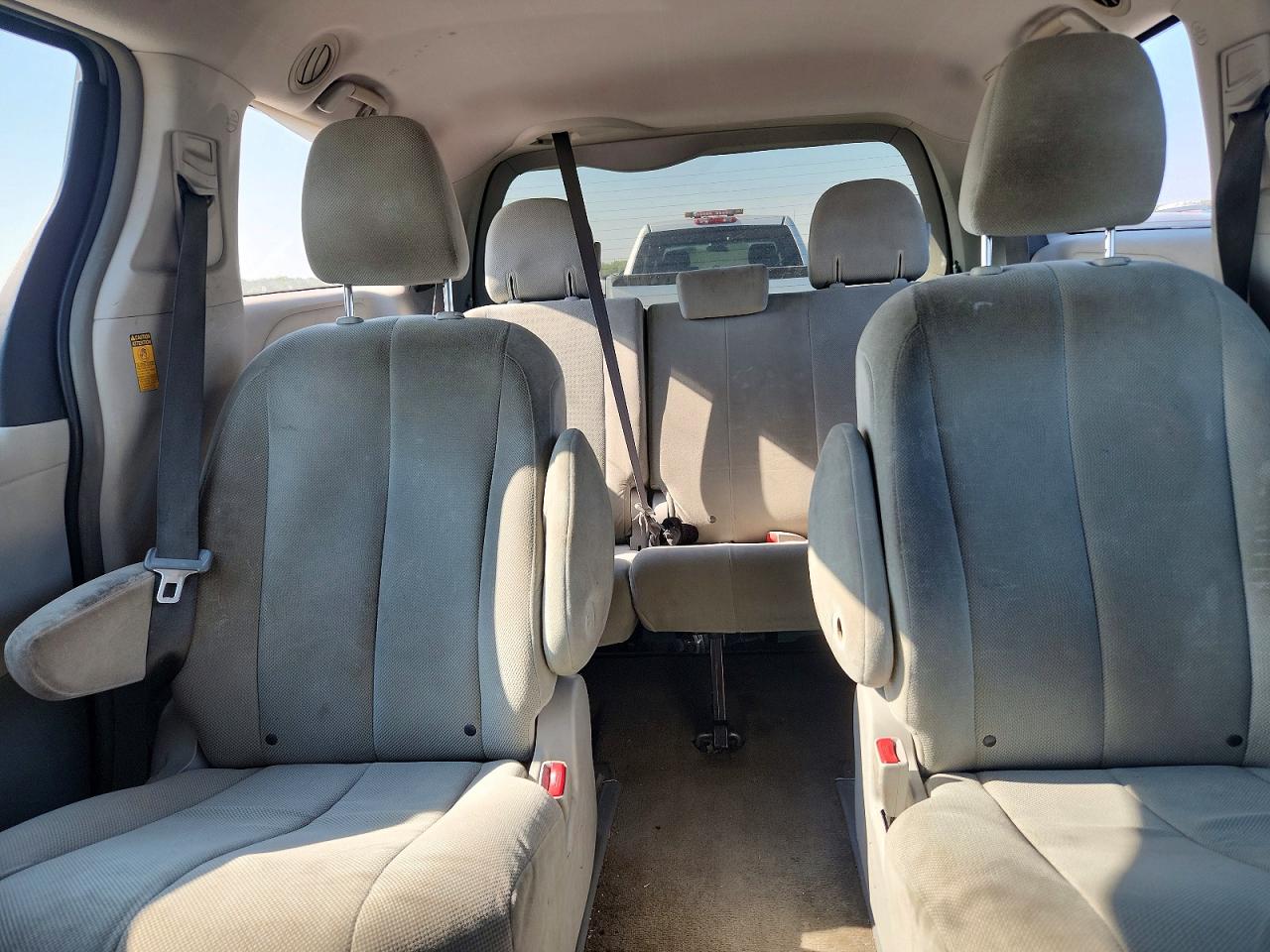 2014 Toyota Sienna L 7-passenger Gray vin: 5TDZK3DC9ES408024