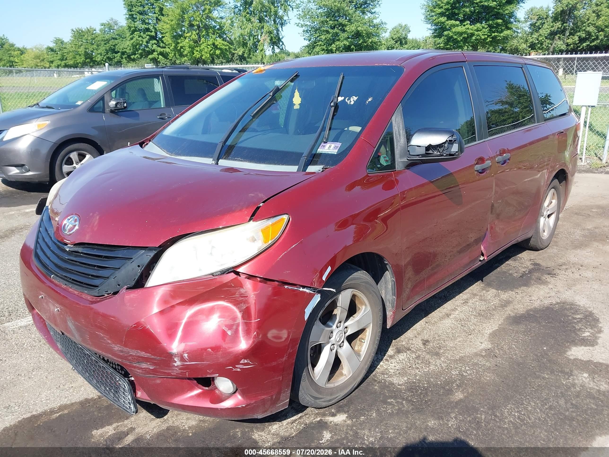 2014 Toyota Sienna L V6 7 Passenger Красный vin: 5TDZK3DC9ES504493