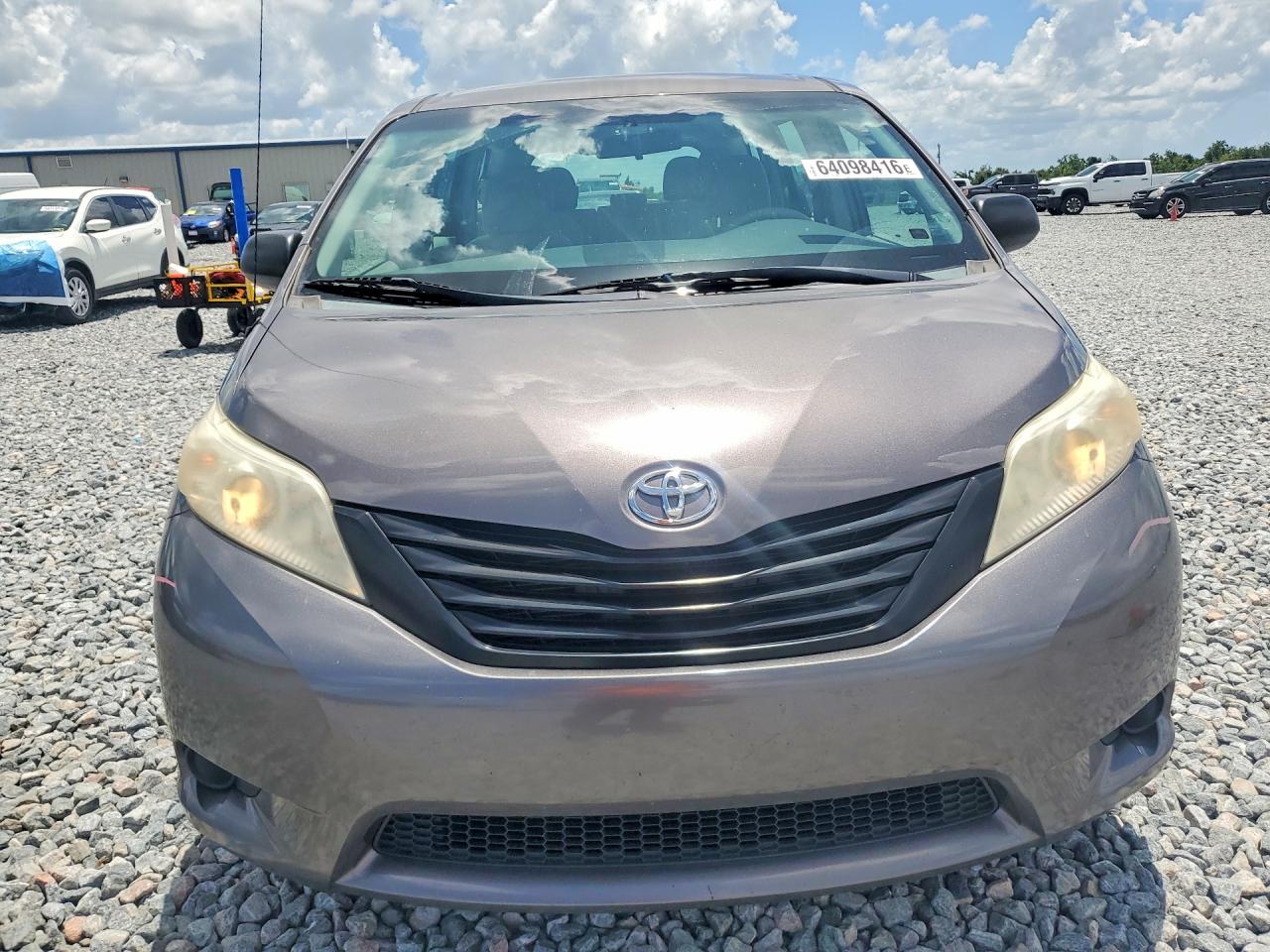 2014 Toyota Sienna L 7-passenger Silver vin: 5TDZK3DC9ES506079