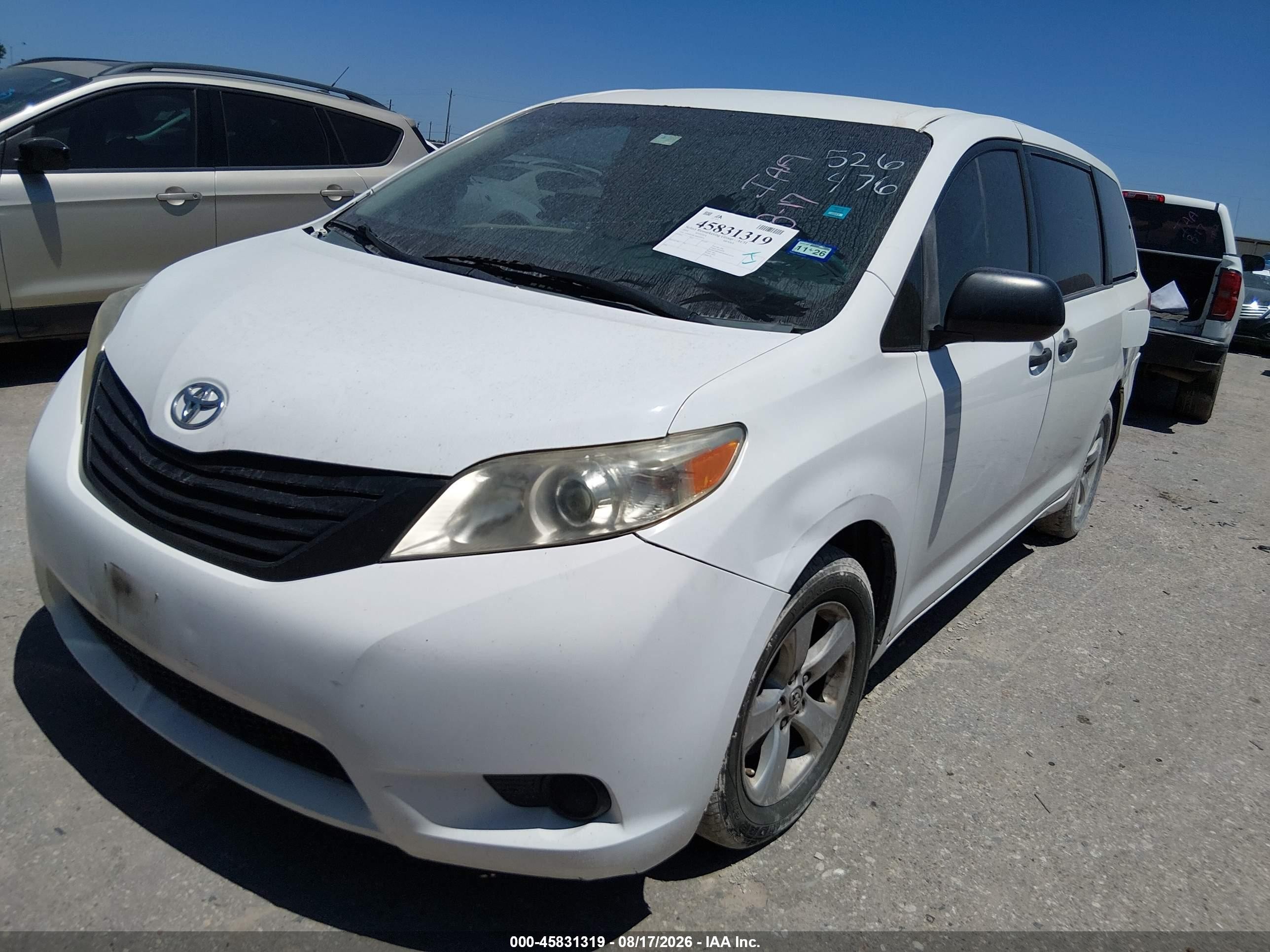 2014 Toyota Sienna L V6 7 Passenger Белый vin: 5TDZK3DC9ES526476