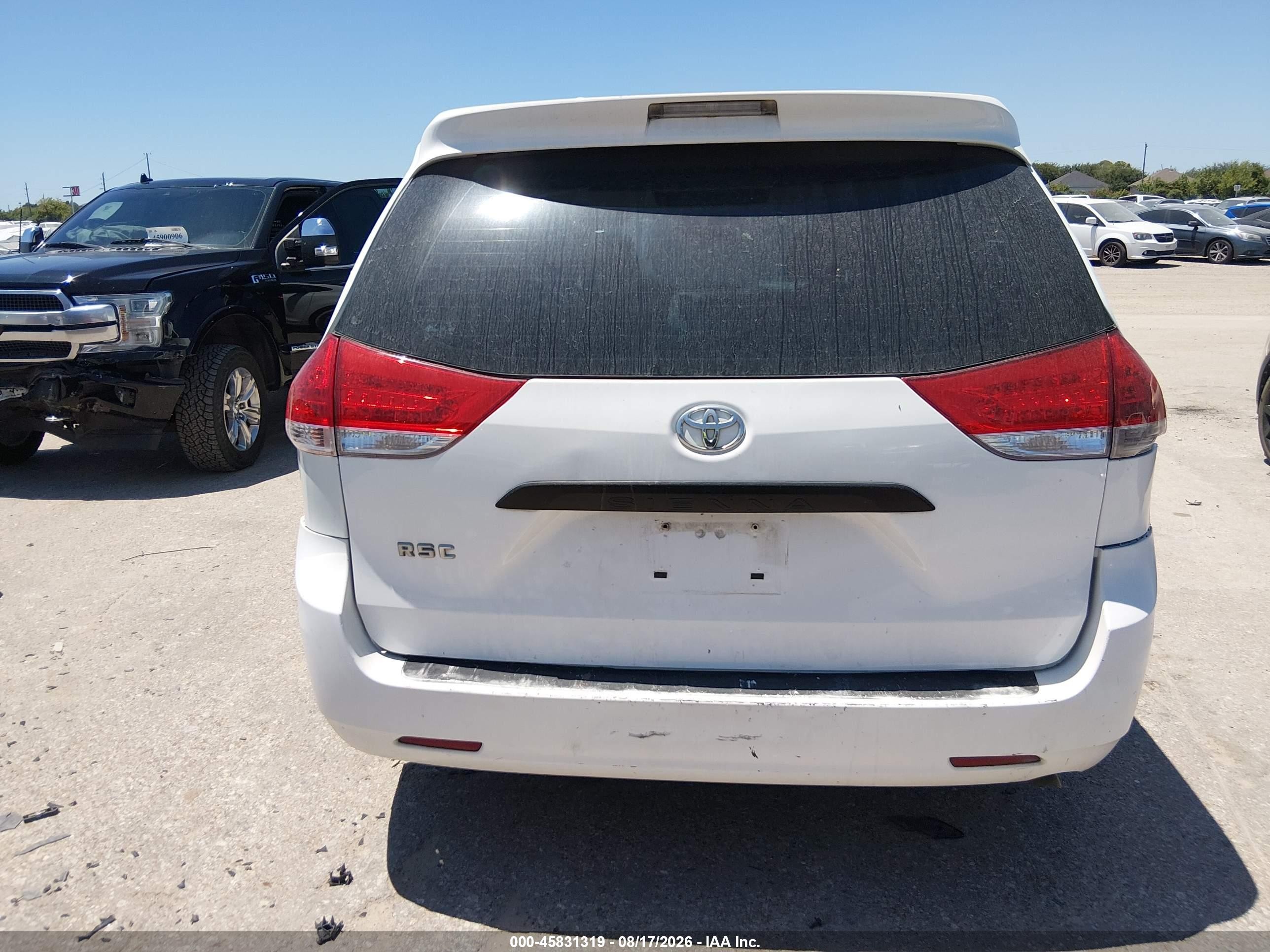 2014 Toyota Sienna L V6 7 Passenger Белый vin: 5TDZK3DC9ES526476