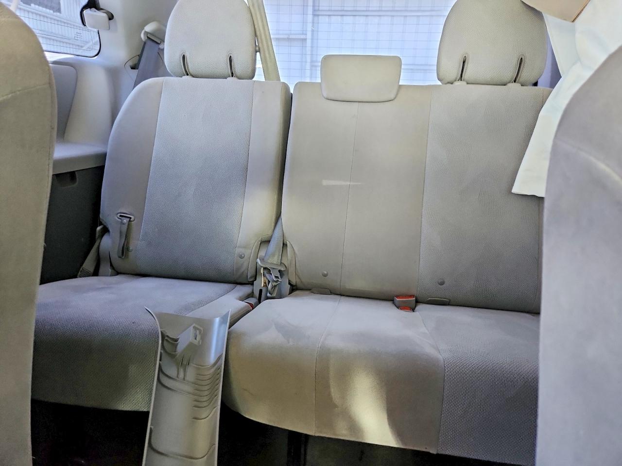 2015 Toyota Sienna L 7-passenger Gray vin: 5TDZK3DC9FS625087