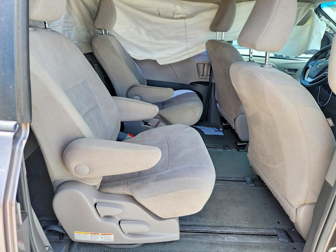 2015 Toyota Sienna L 7-passenger Gray vin: 5TDZK3DC9FS625087