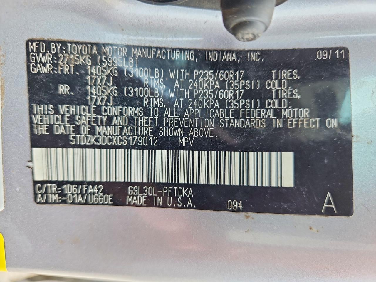 2012 Toyota Sienna Base 7-passenger Silver vin: 5TDZK3DCXCS179012
