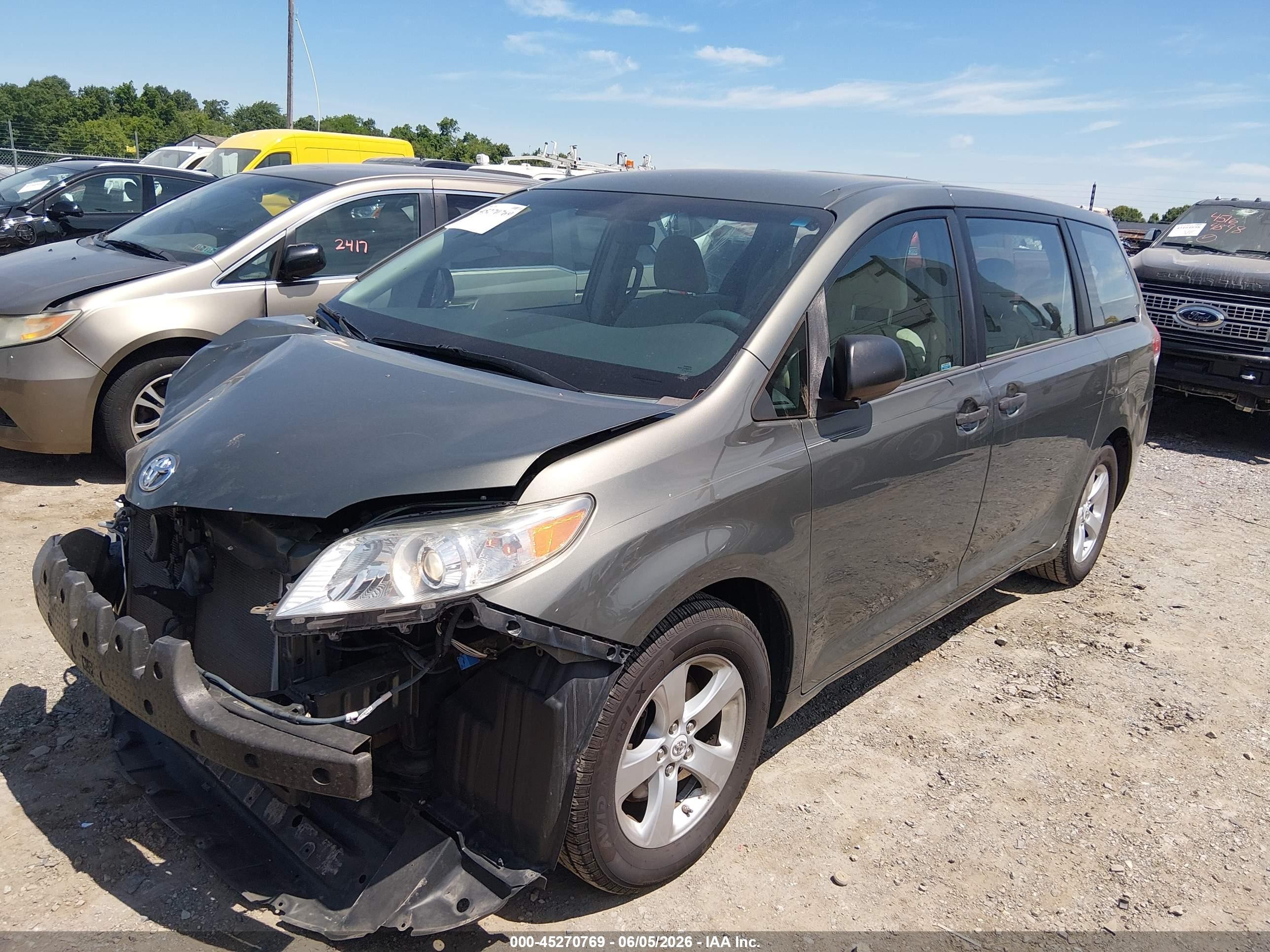 2012 Toyota Sienna Base V6 7 Passenger Gray vin: 5TDZK3DCXCS263895