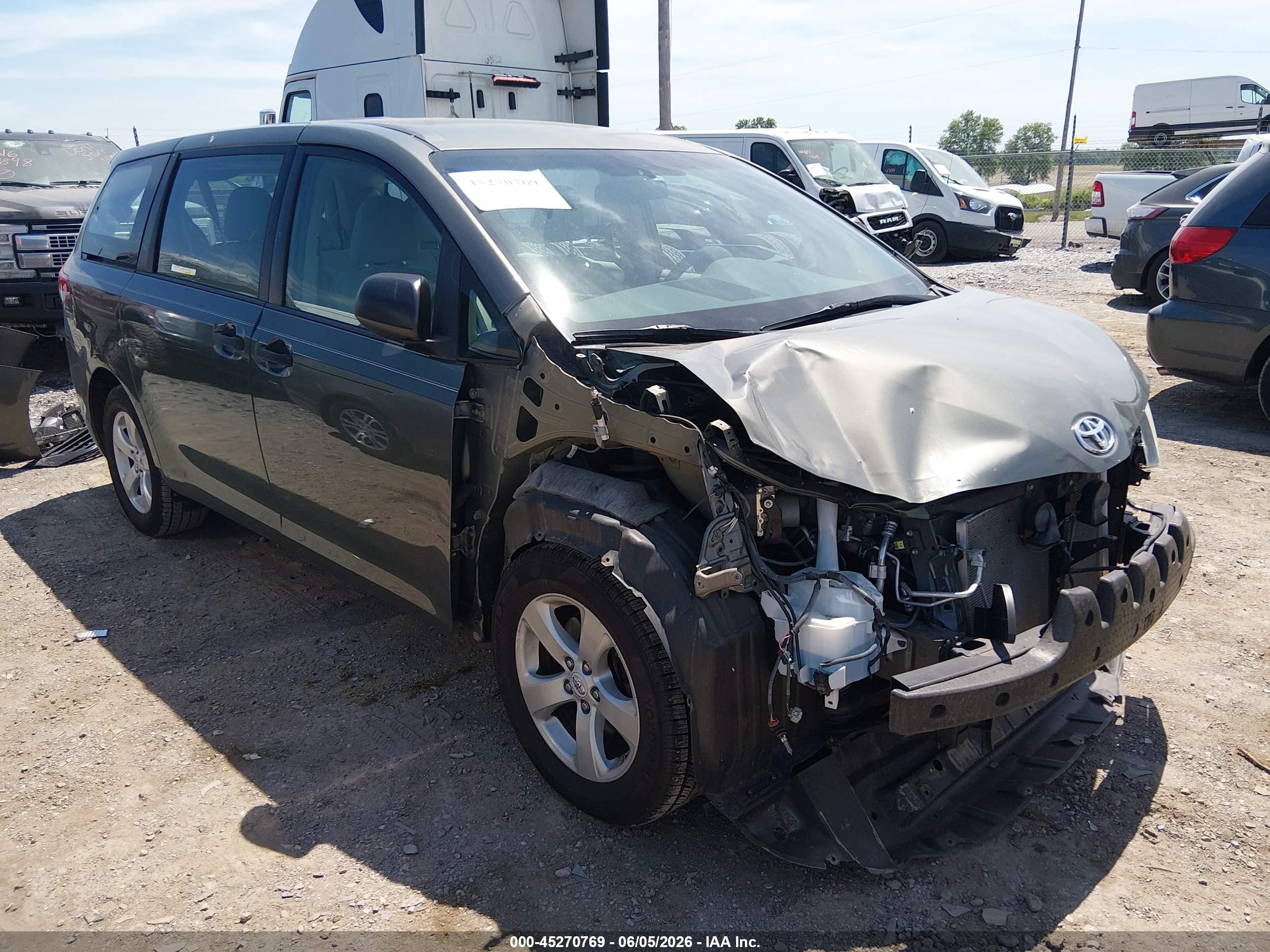 2012 Toyota Sienna Base V6 7 Passenger Gray vin: 5TDZK3DCXCS263895