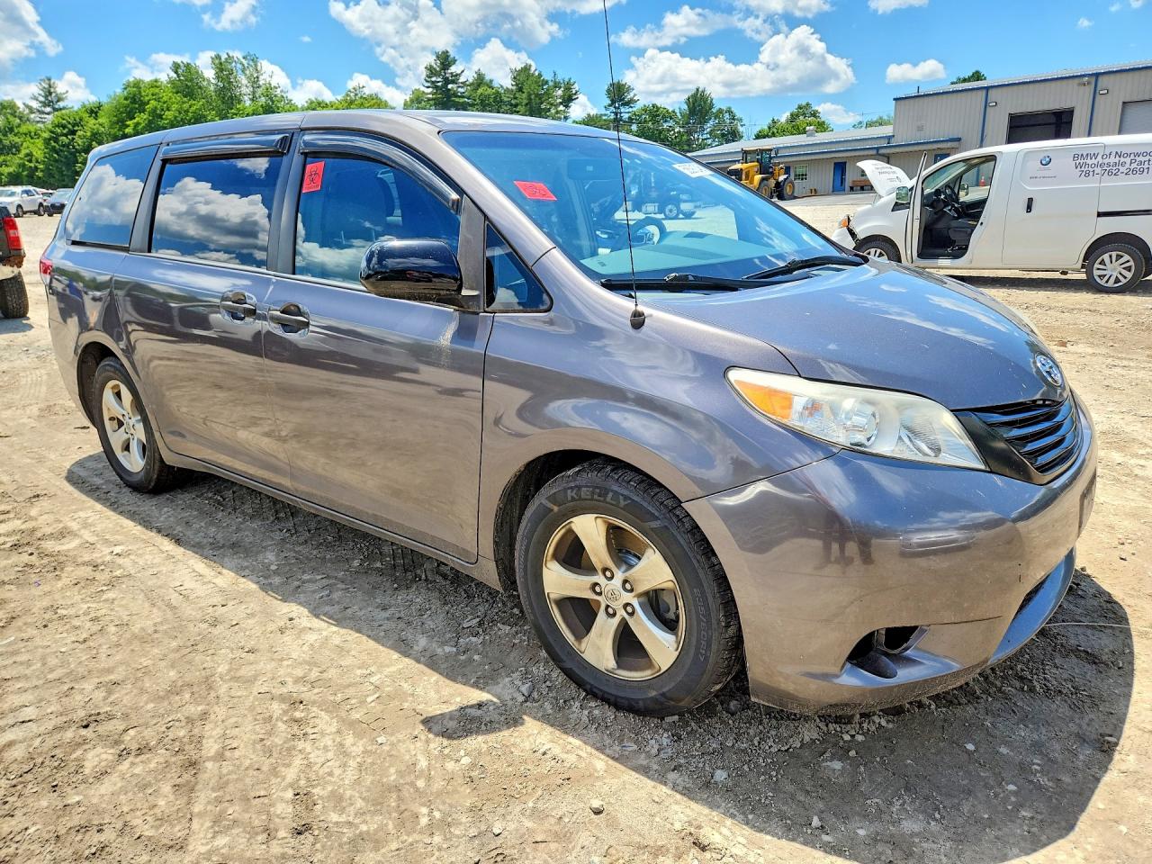 2013 Toyota Sienna L 7-passenger Gray vin: 5TDZK3DCXDS365568