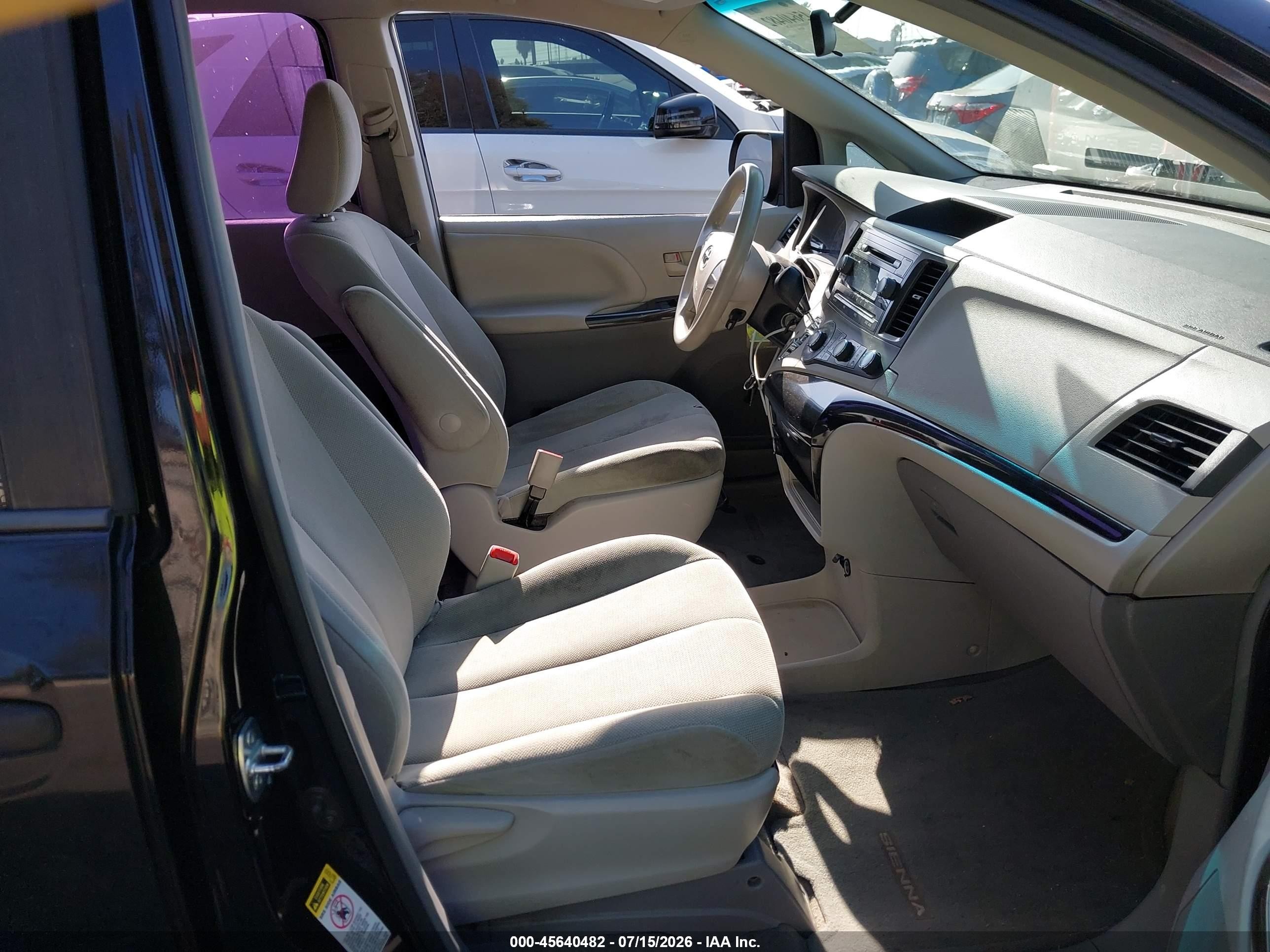 2013 Toyota Sienna L V6 7 Passenger Black vin: 5TDZK3DCXDS381298