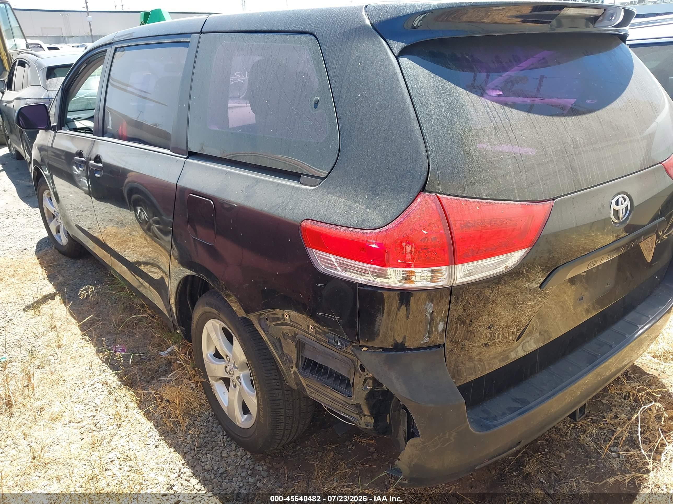 2013 Toyota Sienna L V6 7 Passenger Black vin: 5TDZK3DCXDS381298