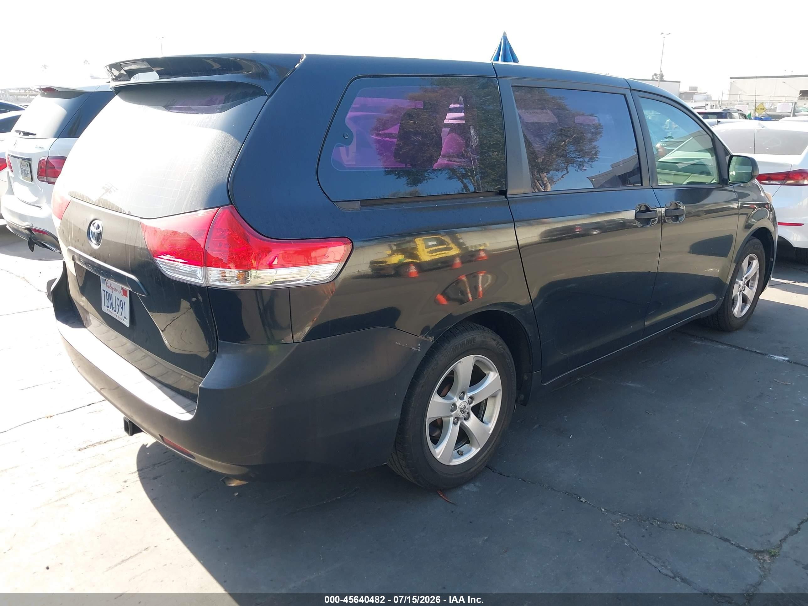 2013 Toyota Sienna L V6 7 Passenger Black vin: 5TDZK3DCXDS381298