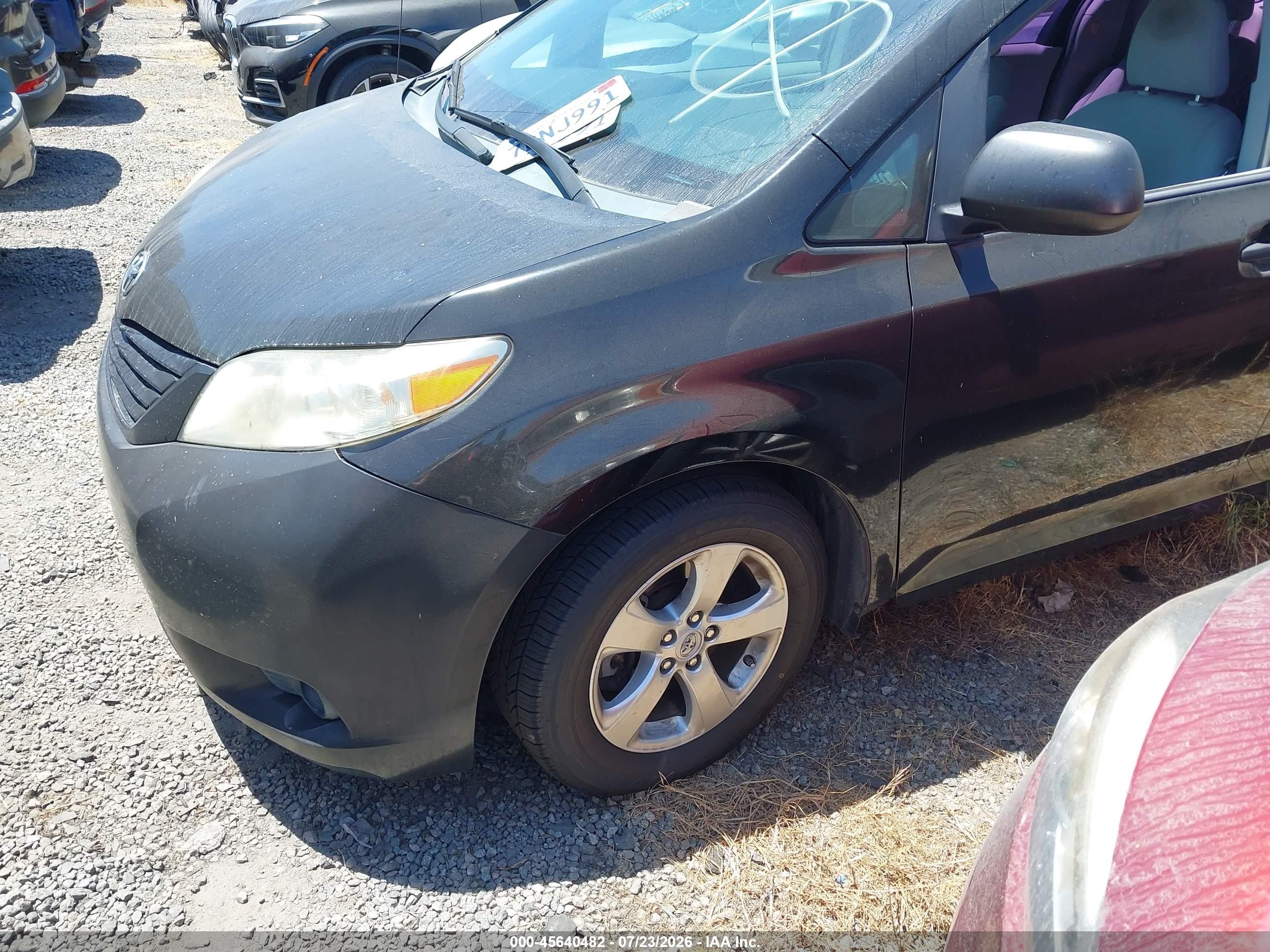 2013 Toyota Sienna L V6 7 Passenger Black vin: 5TDZK3DCXDS381298