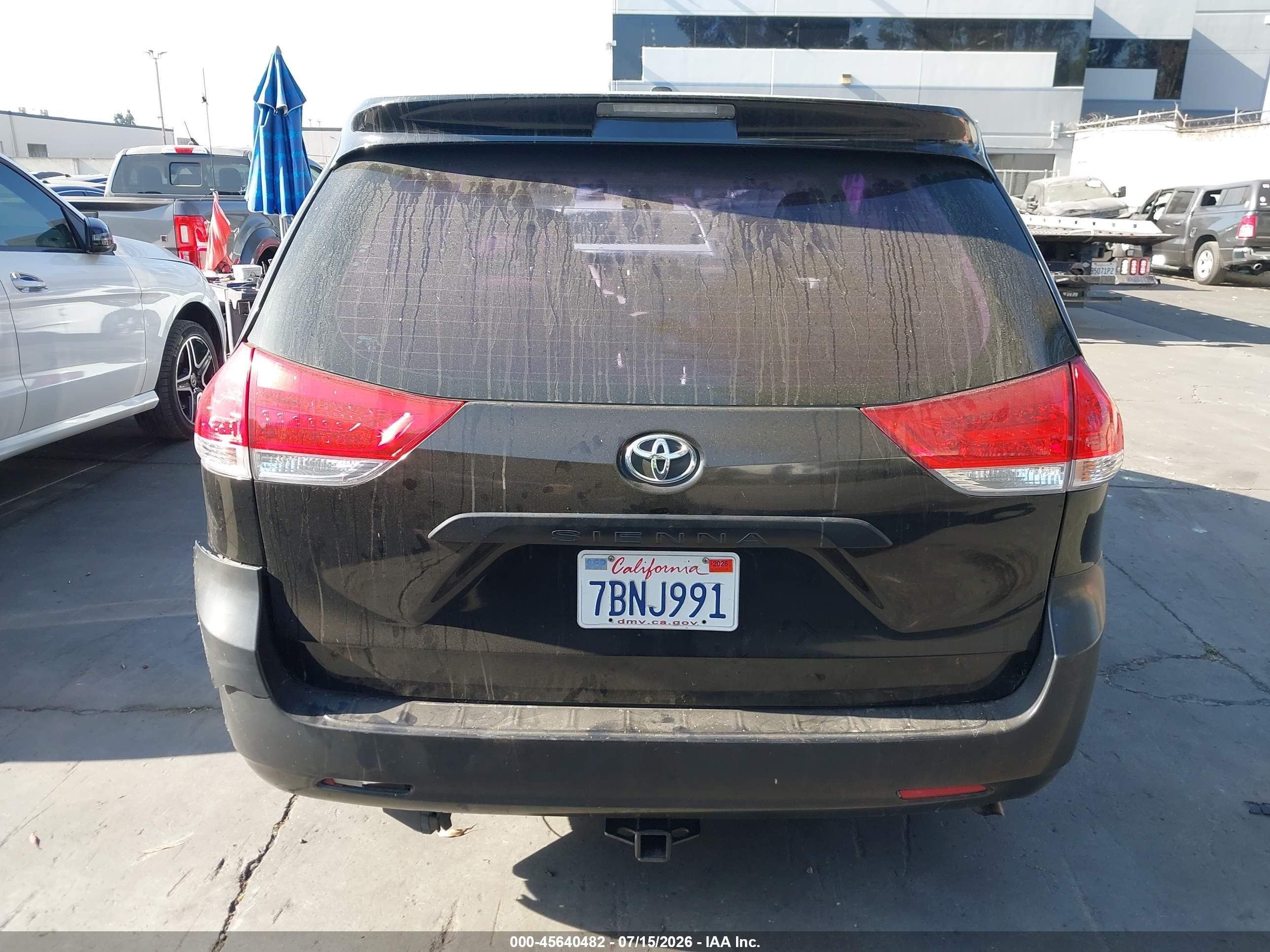 2013 Toyota Sienna L V6 7 Passenger Black vin: 5TDZK3DCXDS381298