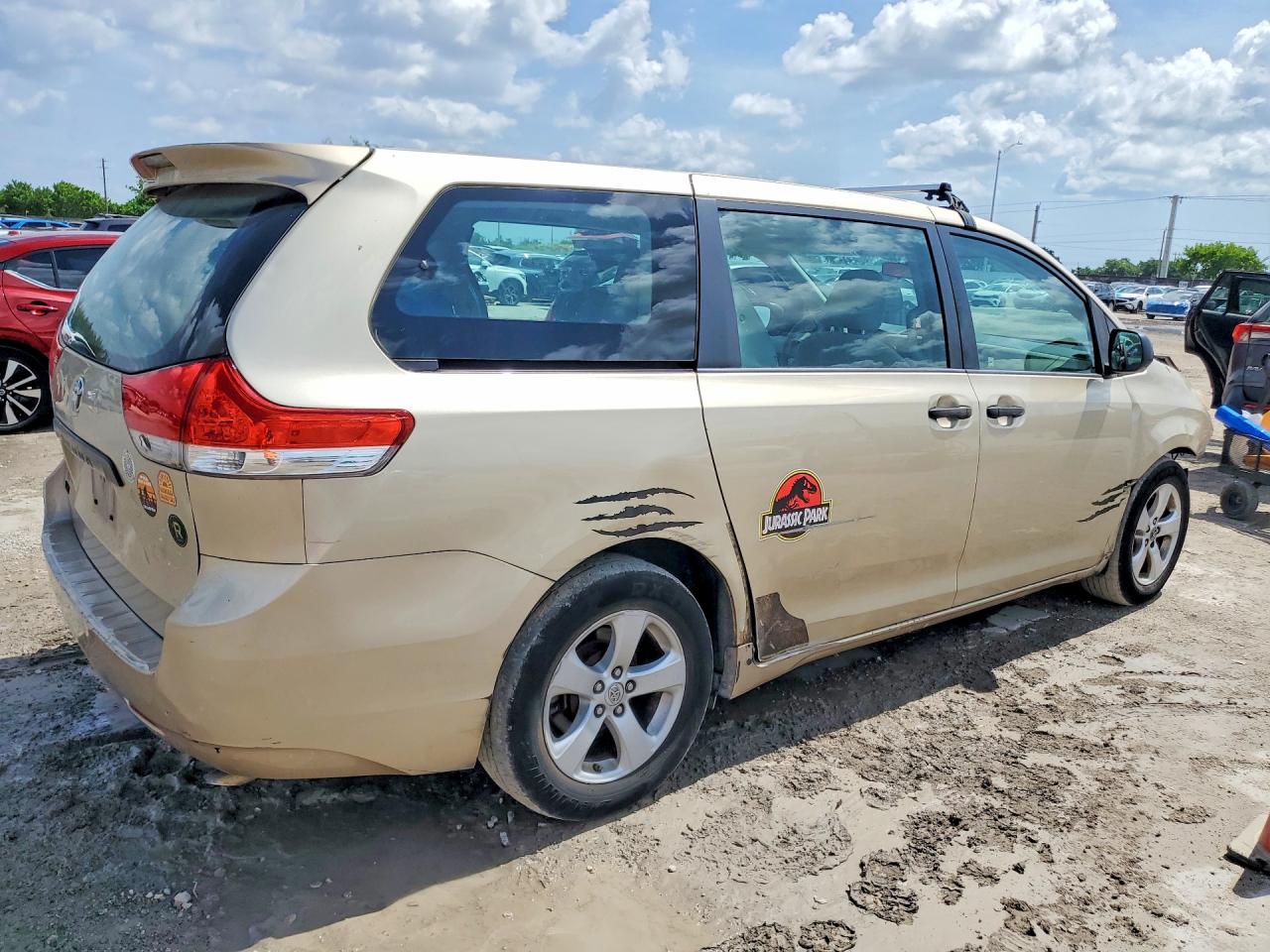2014 Toyota Sienna L 7-passenger Gold vin: 5TDZK3DCXES470225