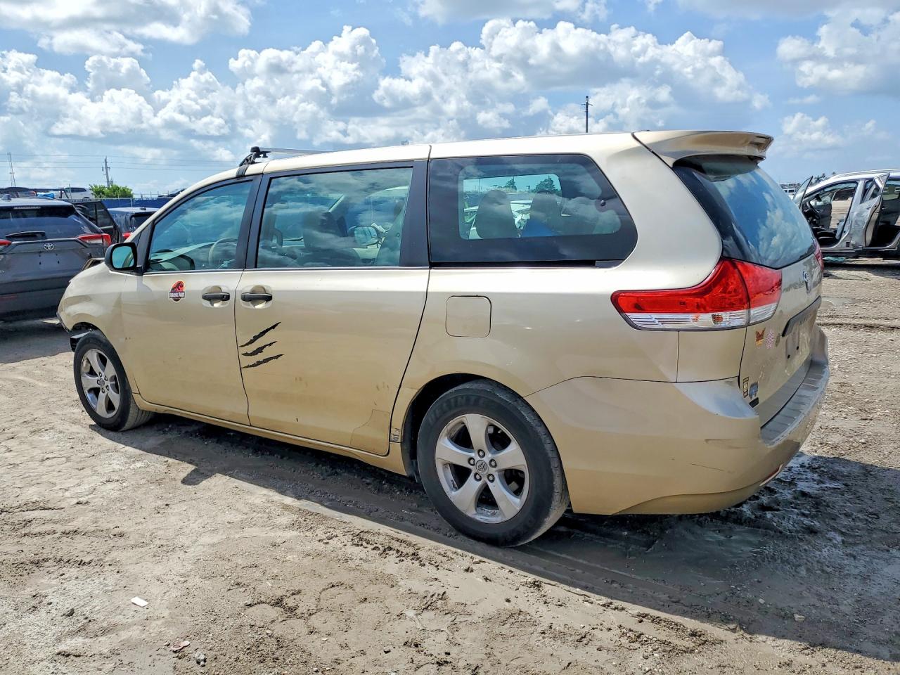2014 Toyota Sienna L 7-passenger Gold vin: 5TDZK3DCXES470225