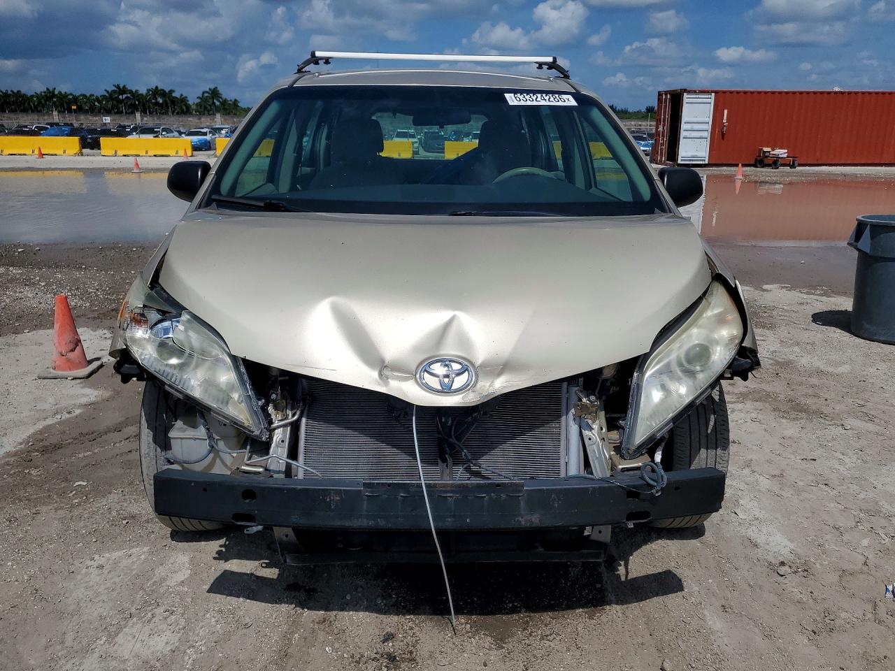 2014 Toyota Sienna L 7-passenger Gold vin: 5TDZK3DCXES470225