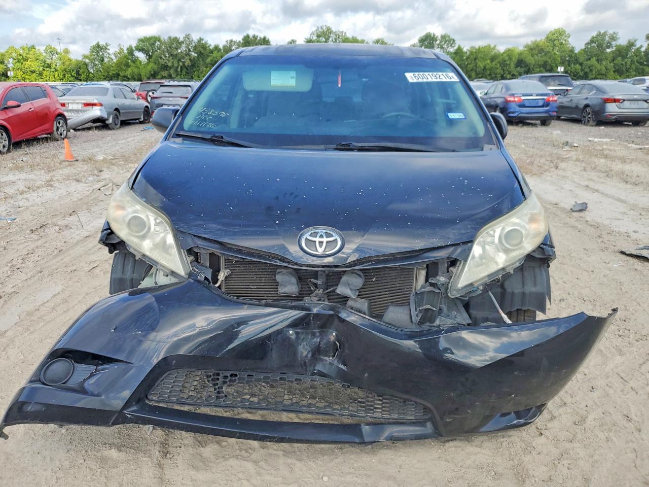 2015 Toyota Sienna L 7-passenger Black vin: 5TDZK3DCXFS528058