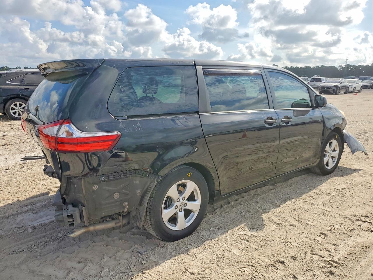 2015 Toyota Sienna L 7-passenger Black vin: 5TDZK3DCXFS528058