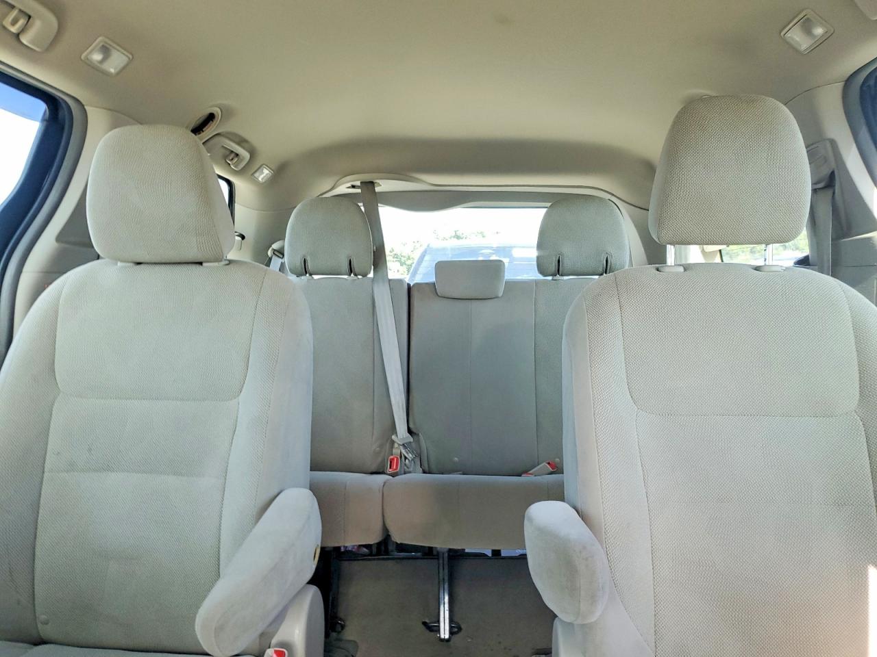 2015 Toyota Sienna L 7-passenger Black vin: 5TDZK3DCXFS528058