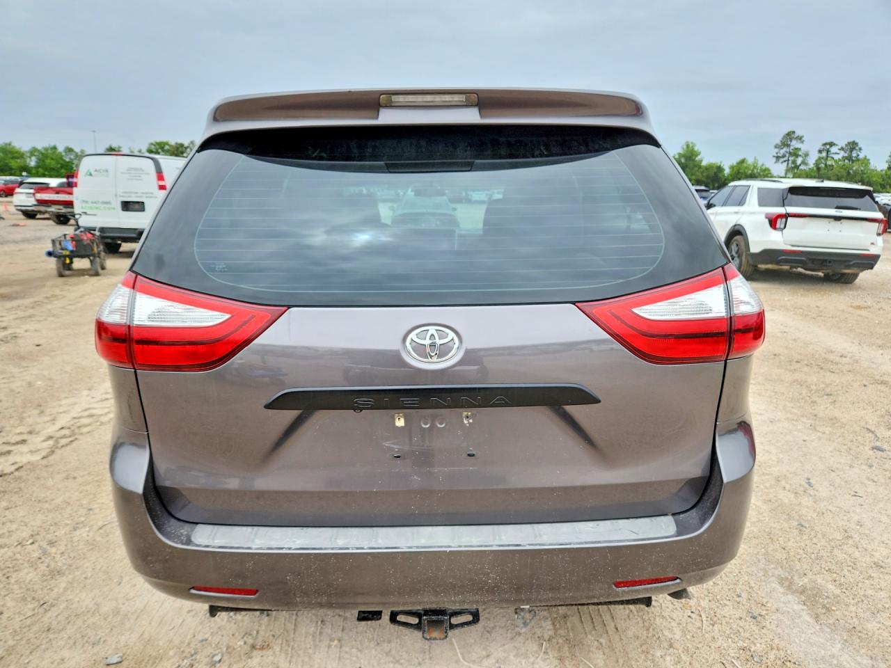 2015 Toyota Sienna L 7-passenger Gray vin: 5TDZK3DCXFS571525