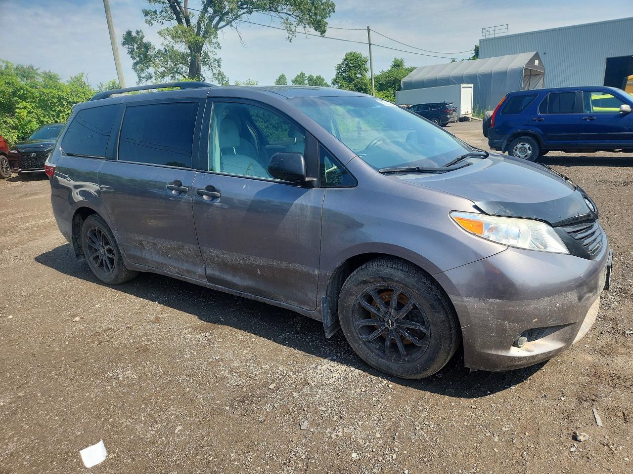 2015 Toyota Sienna L 7-passenger Gray vin: 5TDZK3DCXFS622697