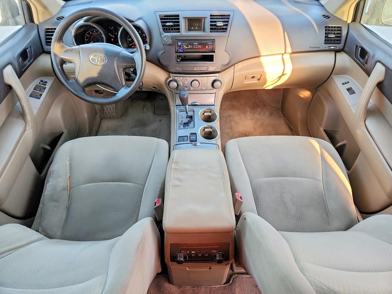 2010 Toyota Highlander Base Charcoal vin: 5TDZK3EH0AS002430