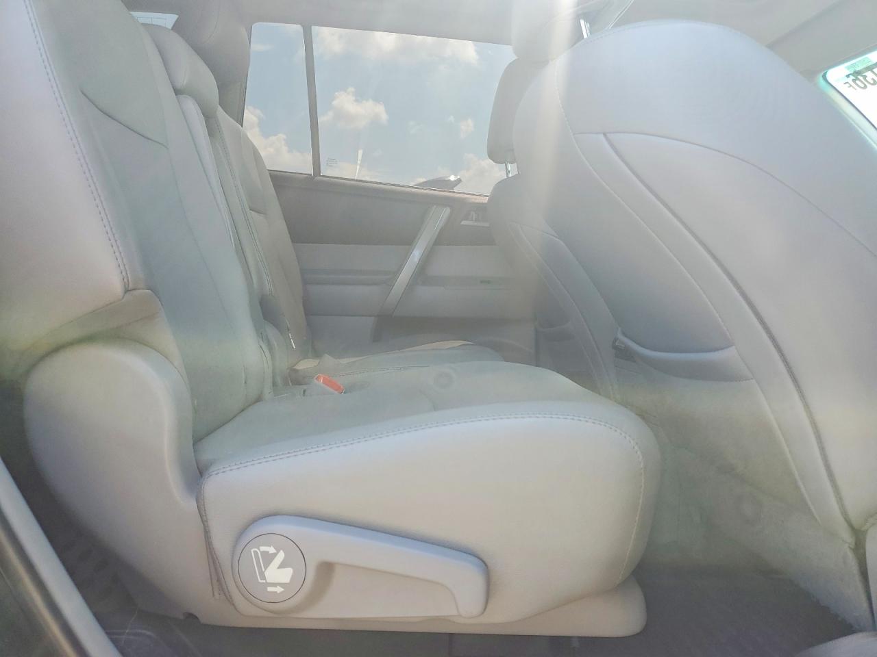2011 Toyota Highlander Se Black vin: 5TDZK3EH0BS025580