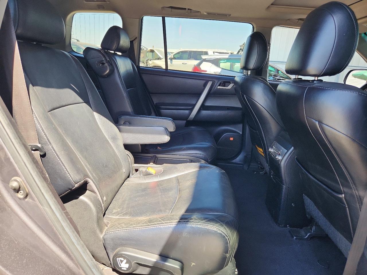 2011 Toyota Highlander Se Угольный vin: 5TDZK3EH0BS033677