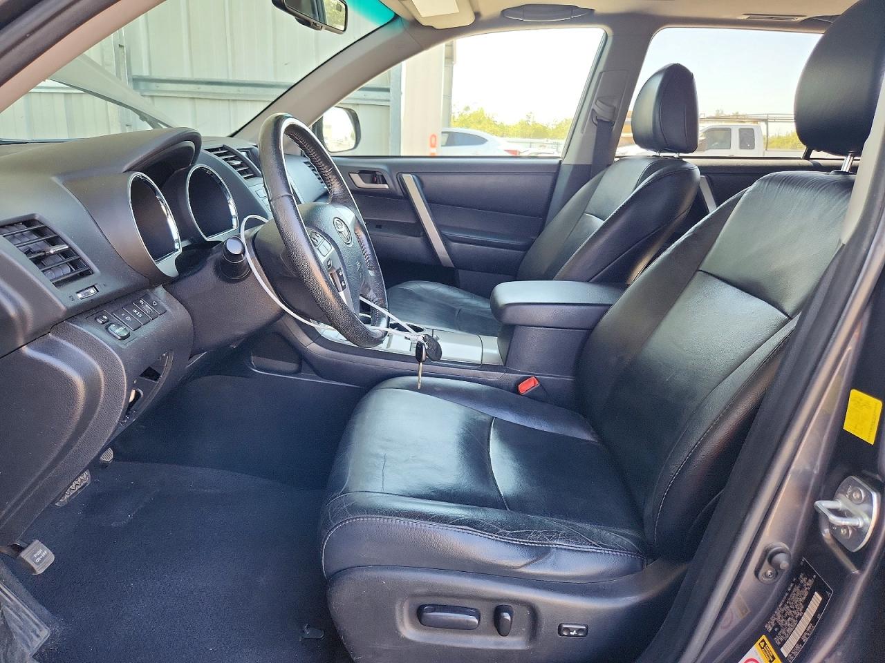 2011 Toyota Highlander Se Угольный vin: 5TDZK3EH0BS033677