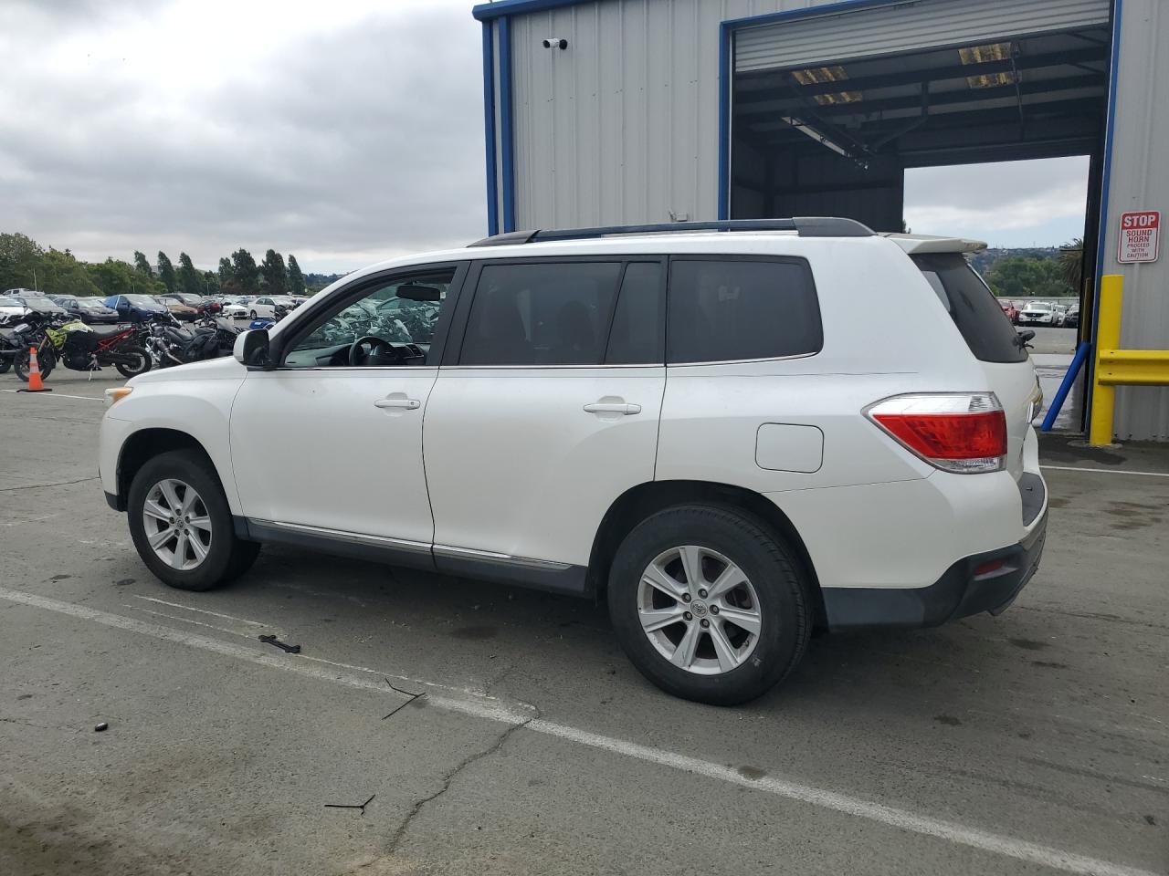 2012 Toyota Highlander Se White vin: 5TDZK3EH0CS062730