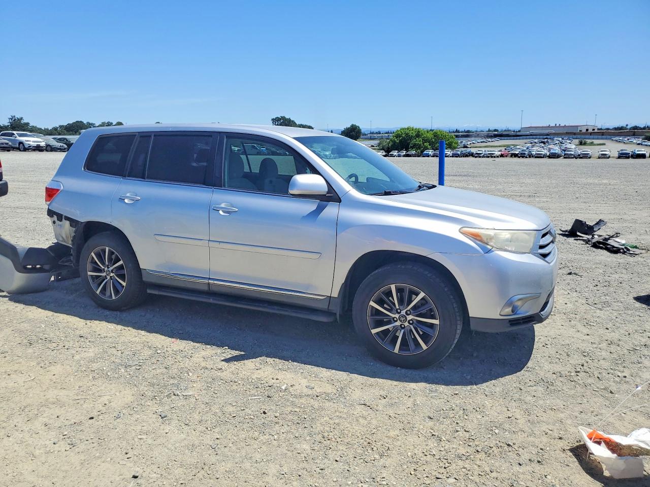 2012 Toyota Highlander Base Silver vin: 5TDZK3EH0CS070651