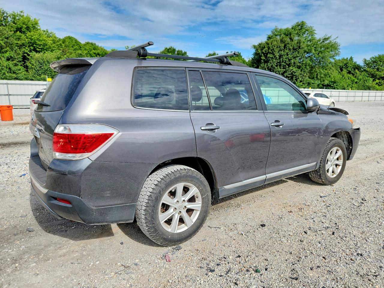 2011 Toyota Highlander Base Gray vin: 5TDZK3EH1BS025944