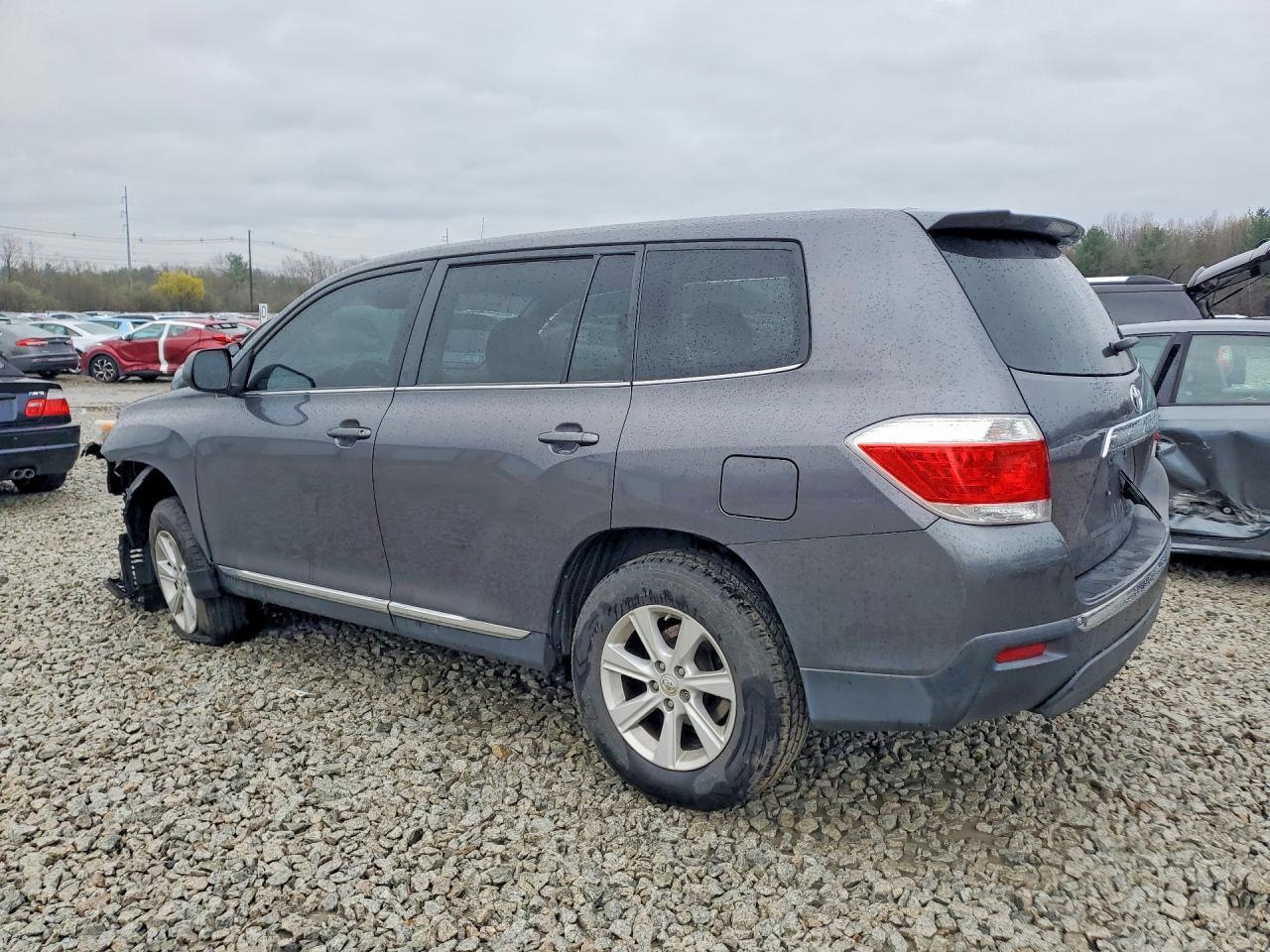 2011 Toyota Highlander Base Gray vin: 5TDZK3EH1BS044476
