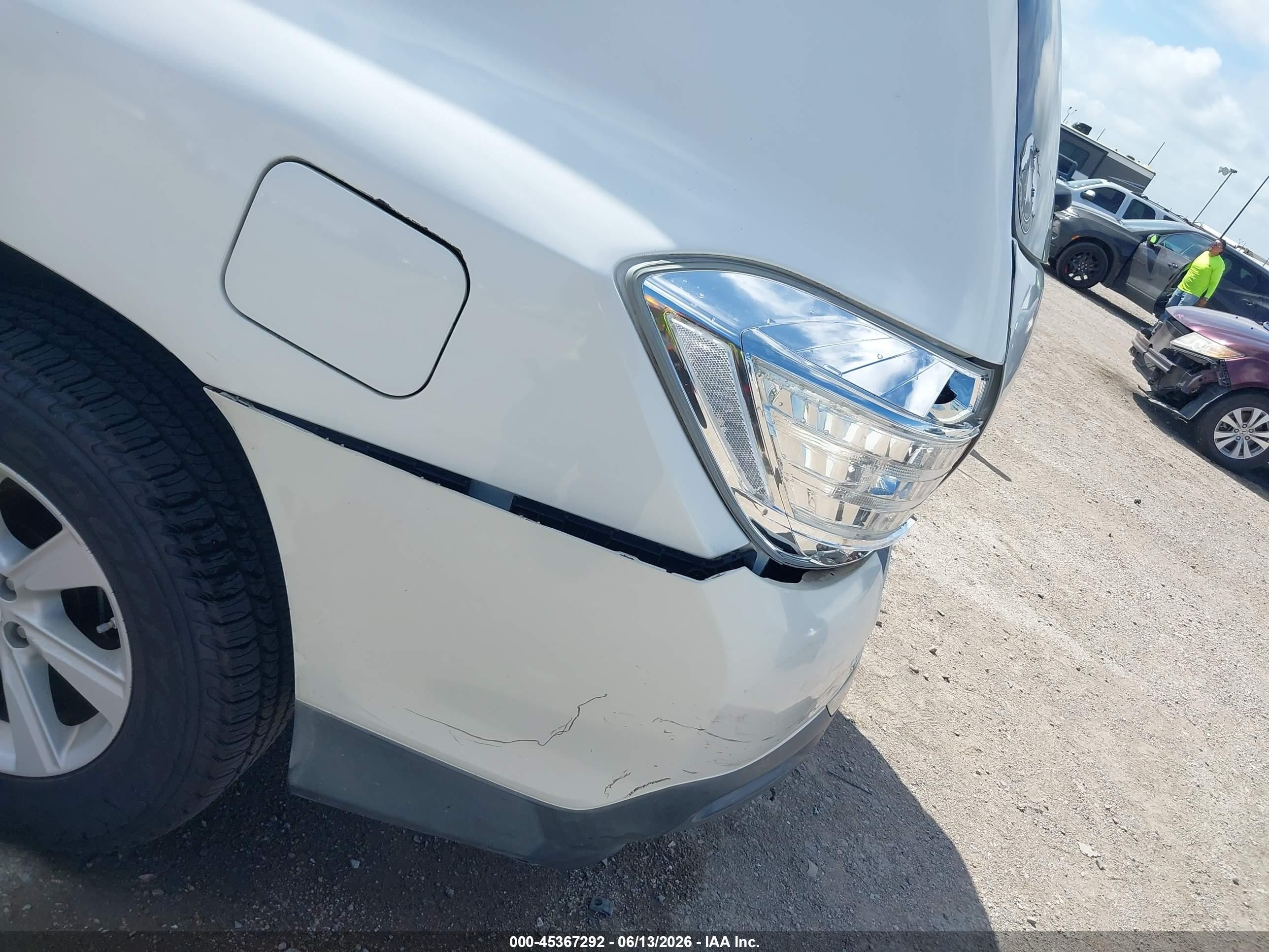 2012 Toyota Highlander Base V6 White vin: 5TDZK3EH1CS063031