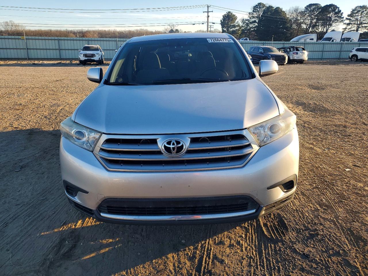 2013 Toyota Highlander Base Silver vin: 5TDZK3EH1DS090487