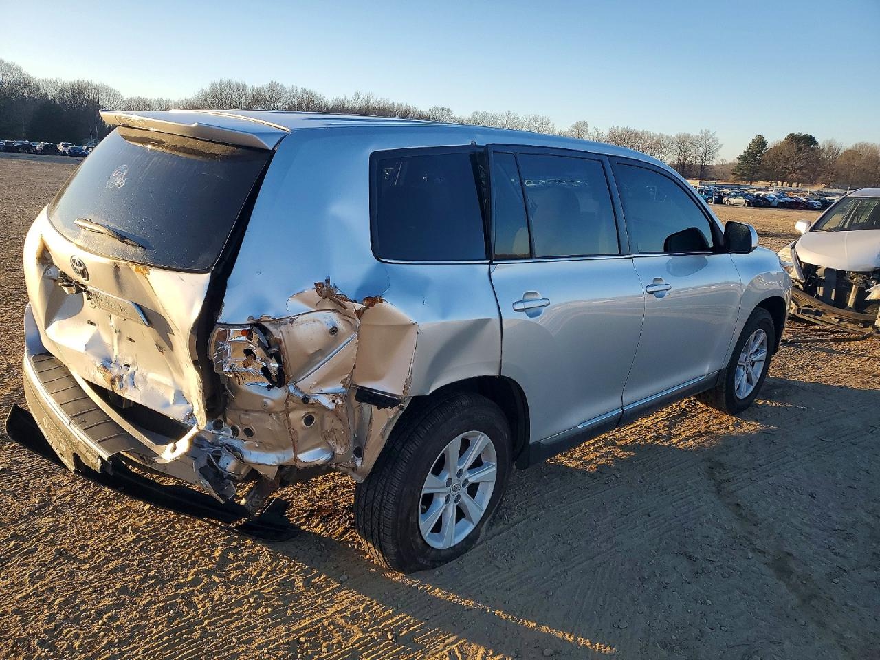 2013 Toyota Highlander Base Silver vin: 5TDZK3EH1DS090487