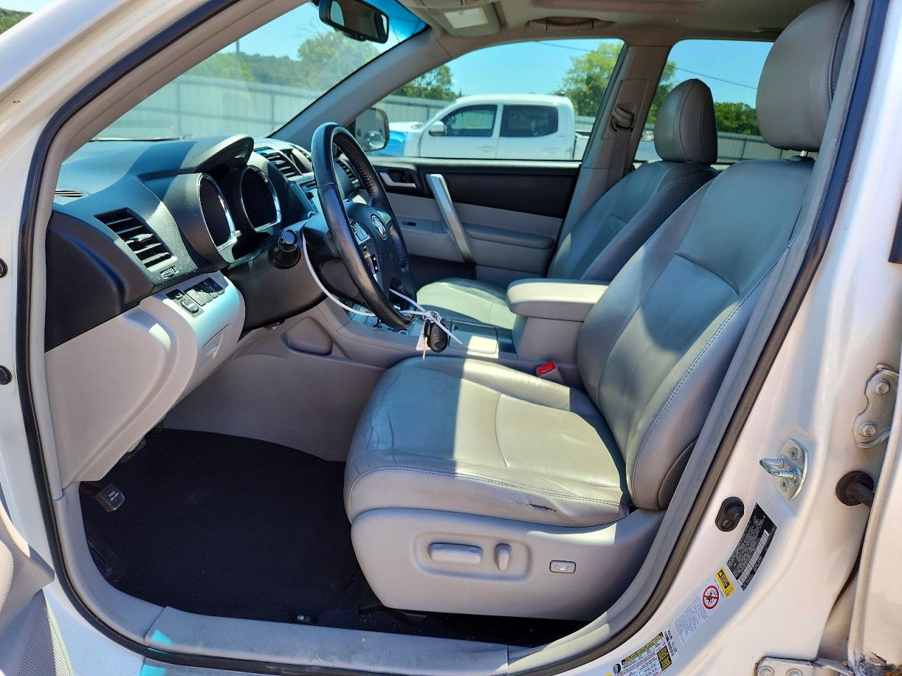 2013 Toyota Highlander Se White vin: 5TDZK3EH1DS100547